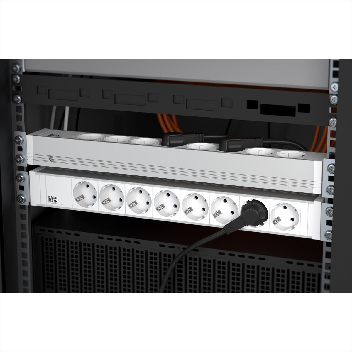 Bachmann 19" Steckdosenleiste, 1,5U, 8× Schuko (CEE 7/3, Typ F), 2,0 m, Stecker CEE 7/7