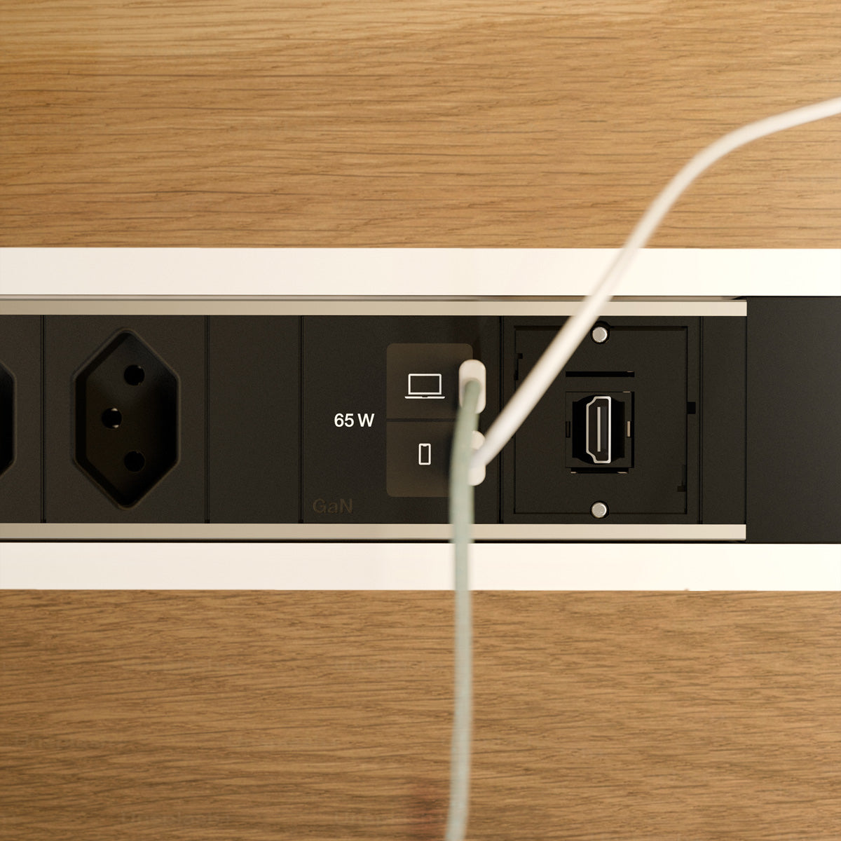 Bachmann POWER FRAME M Steckdosenleiste 2×T13 – USB‑C×2, 65 W – 0,2 m Kabel – schwarz