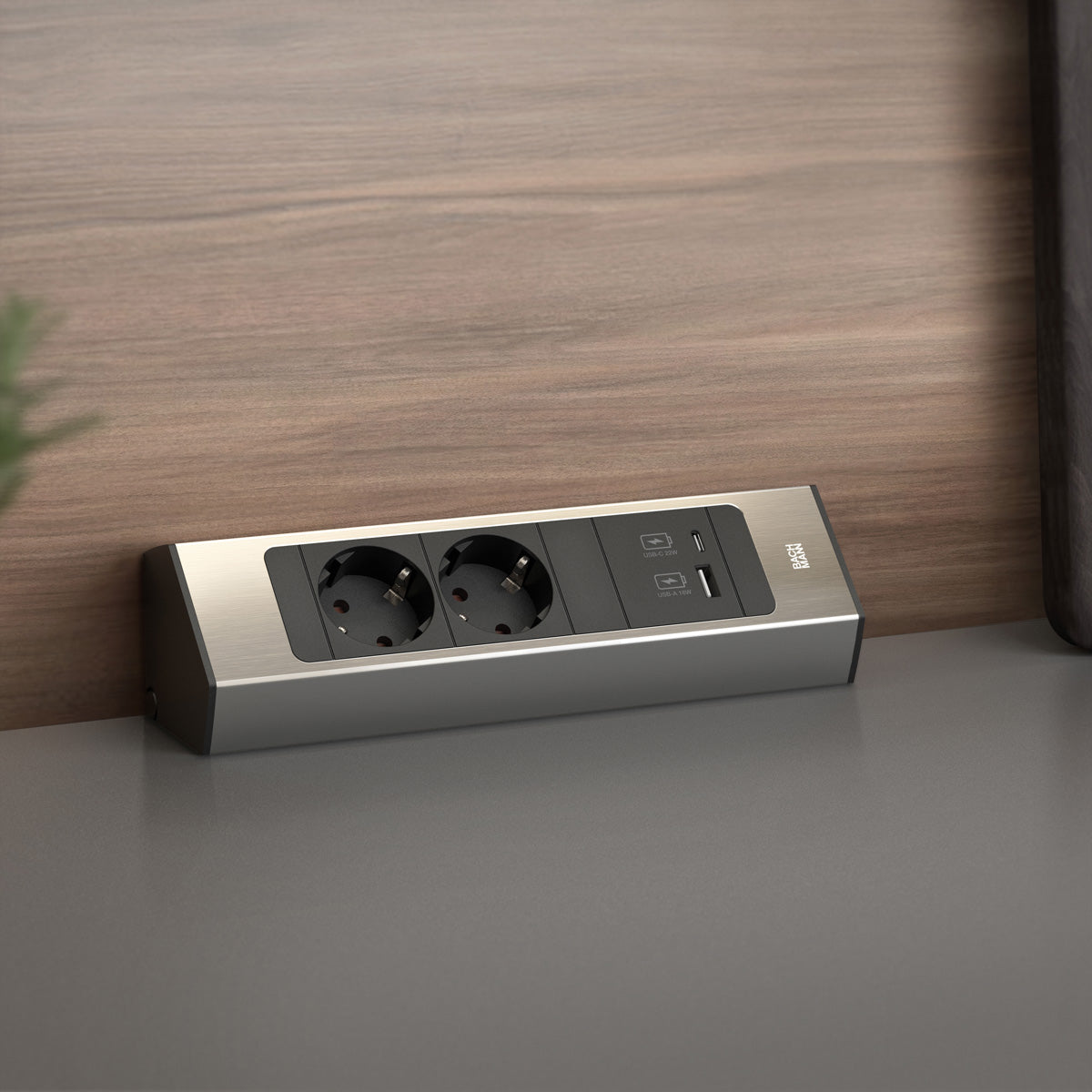Bachmann CASIA 2 Steckdosenleiste, 2×T13, 1×USB‑A + 1×USB‑C 22 W, 2 m, IP20 – silber