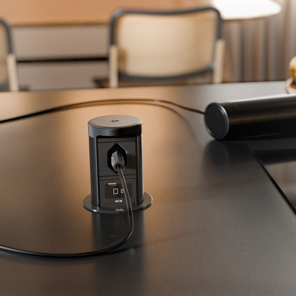 Bachmann ELEVATOR2 Einbausteckdosenleiste, 1×T13, 1×USB-C Wireless 15 W, Einbau, 0,5 m – Schwarz