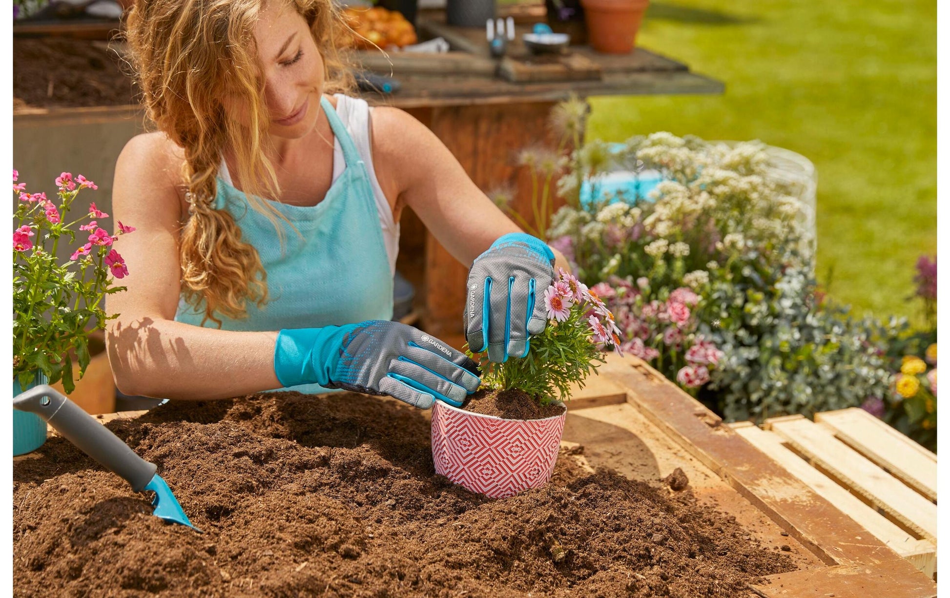 Gardena Arbeitshandschuhe – L – Baumwolle, Elasthan, Polyurethan – Schwarz/Blau, rutschfest