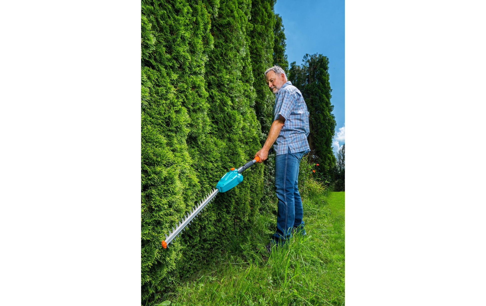 Gardena THS 42/18V Akku-Heckenschere – 18 V – Schwertlänge 42 cm – 2,5 Ah & Ladegerät – POWER FOR ALL