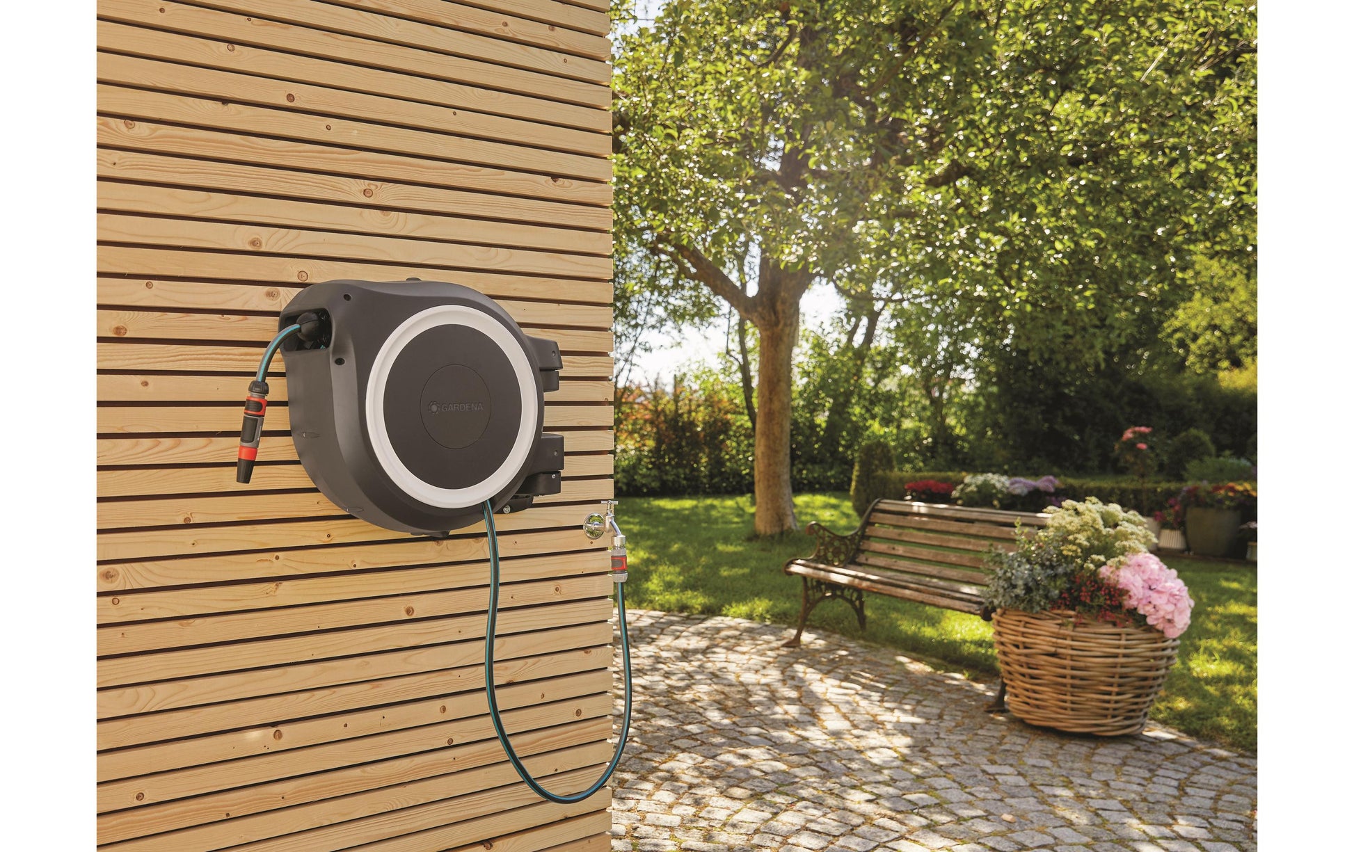 Gardena RollUp Wand-Schlauchbox 35 m – grau – automatisch