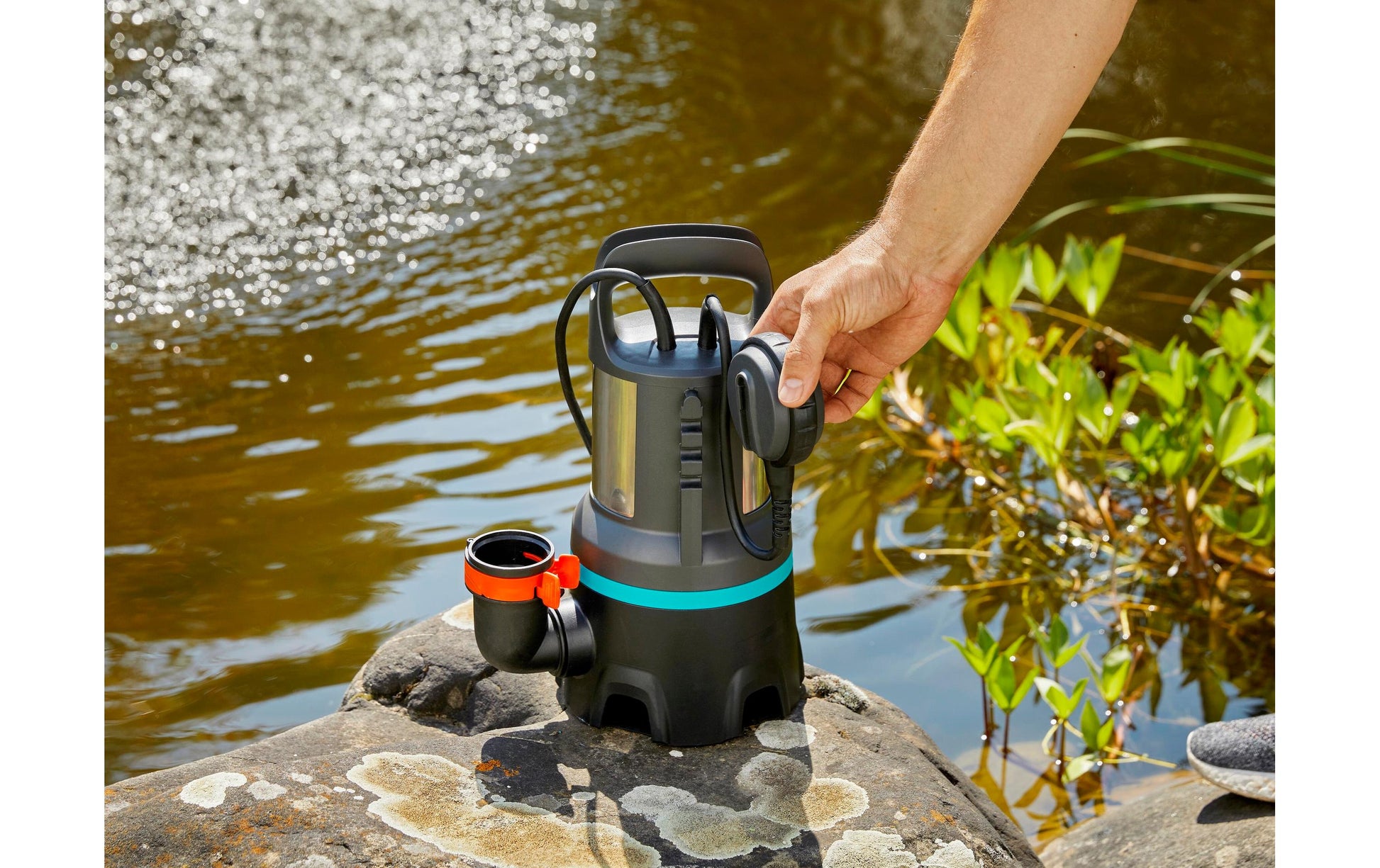 Gardena Schmutzwasser-Pumpe – 16000 l/h, 450 W, 230 V, Förderhöhe 7 m, Netzbetrieb