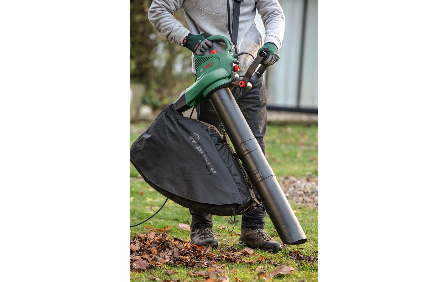 Bosch UniversalGardenTidy 2300 Laubbläser/Sauger – Luftstrom 576 m³/h – Fangsack 45 l – Netzbetrieb