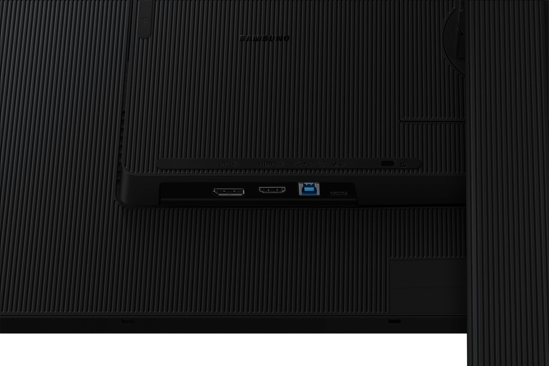 Samsung S80UD – 27", 3840 × 2160 (4K), IPS, USB-C 90 W, KVM, LAN, HDR10