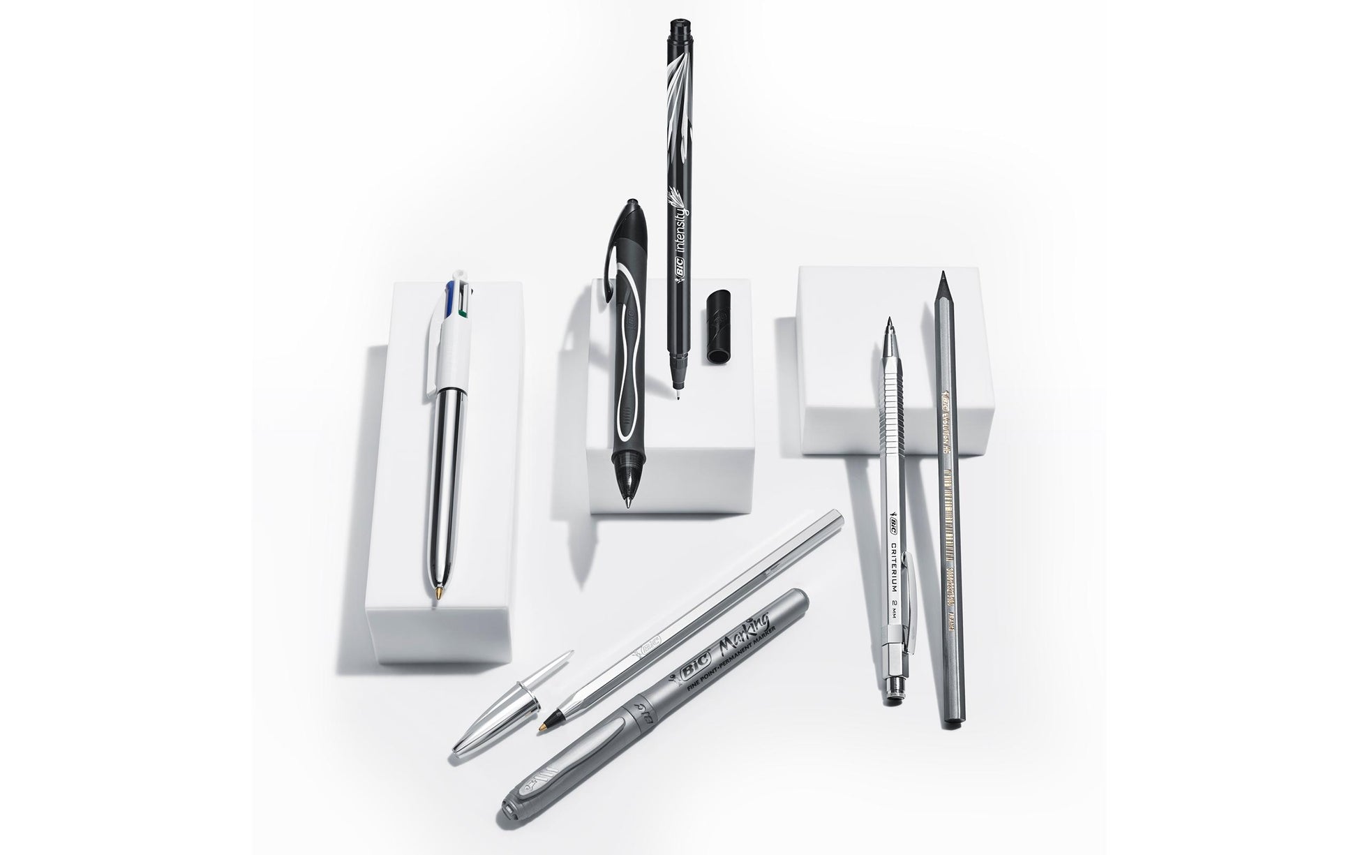 BIC Geschenkset – 110 × 220 mm – Notizbuch & Schreibgeräte – schwarz/grau/silber/weiss