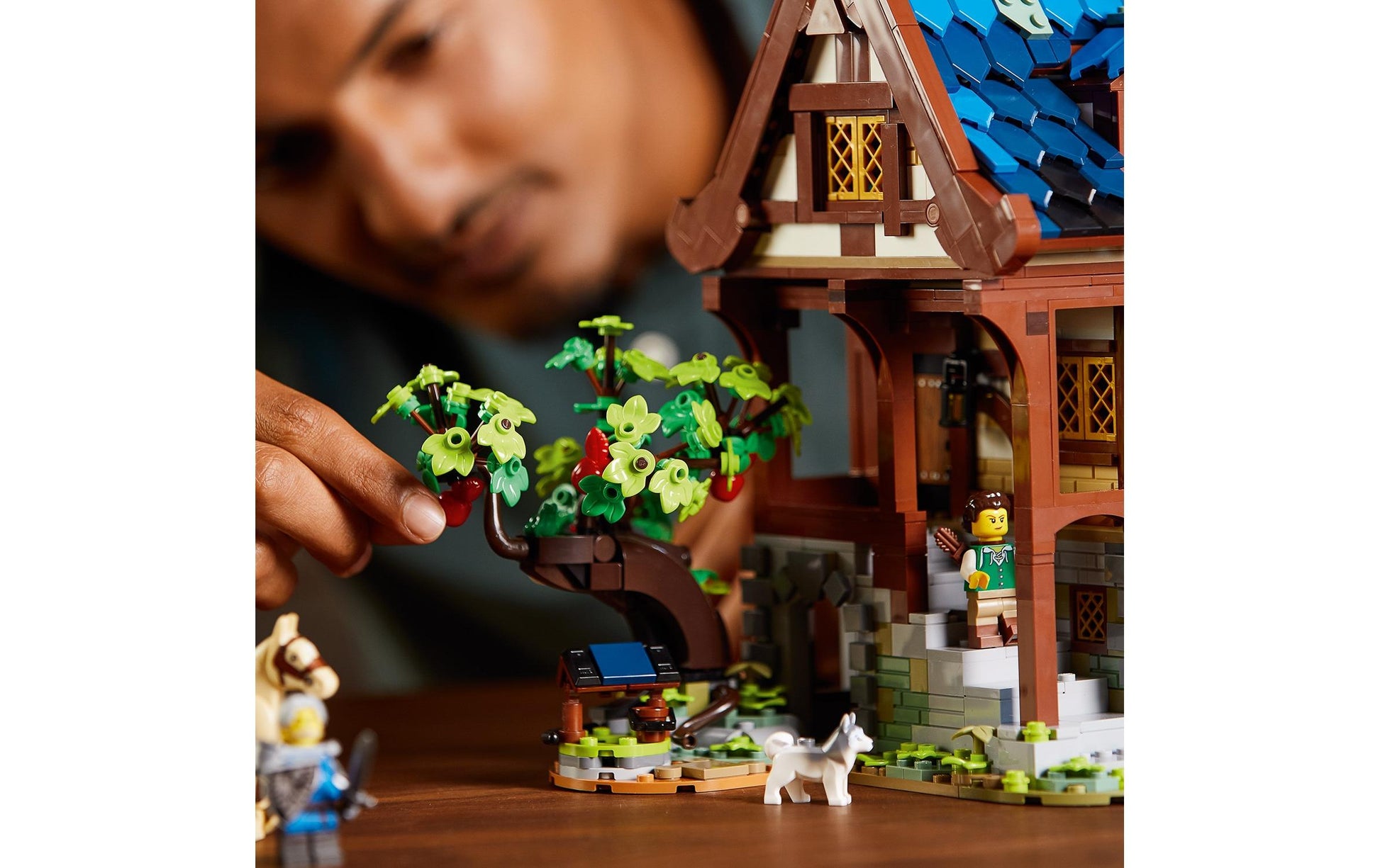 LEGO Ideas Mittelalterliche Schmiede 3D-Puzzle – 2164 Teile – ab 18 Jahren