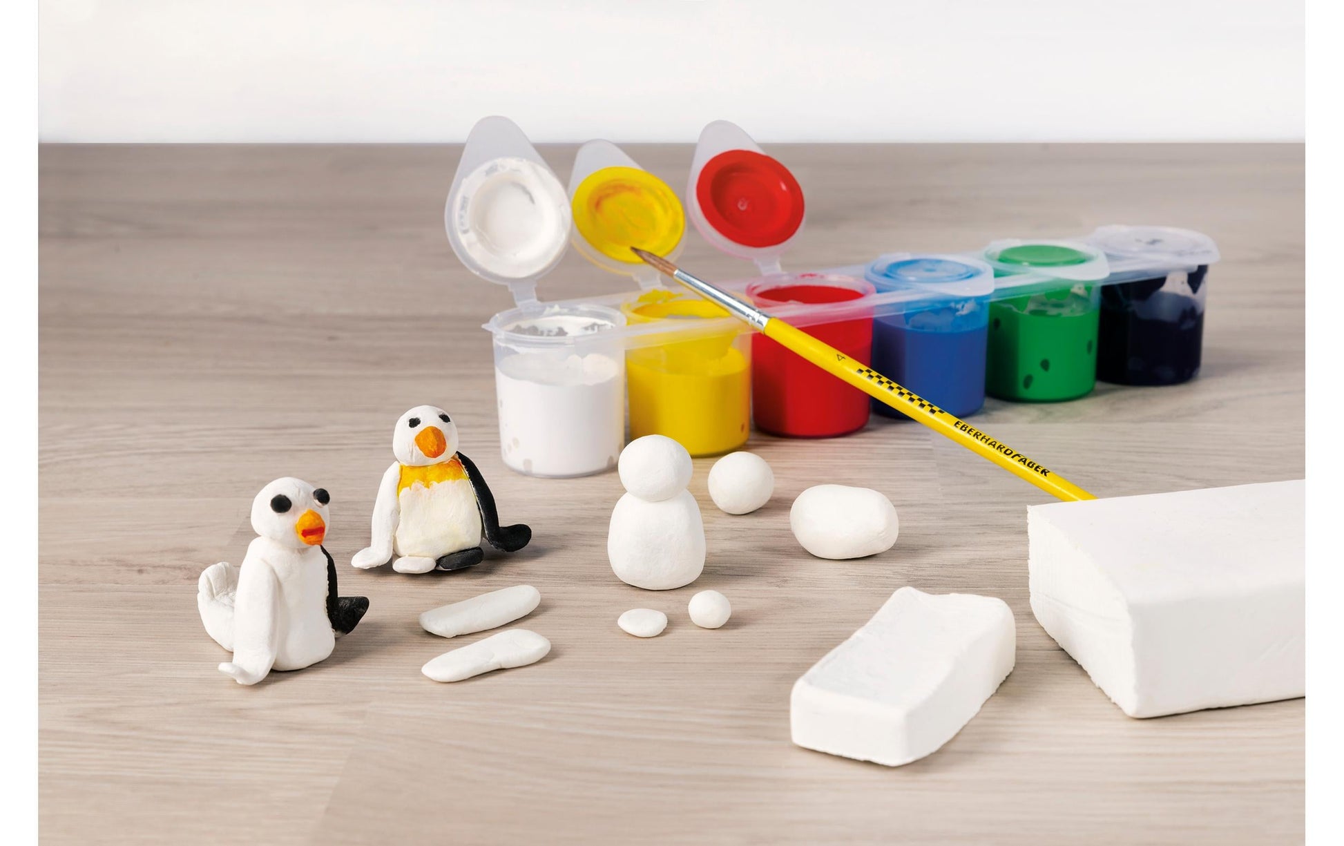 Eberhard Faber EFA Plast KIDS – Modelliermasse-Set – 2 kg, 14 Töpfchen Schulmalfarbe, Weiss