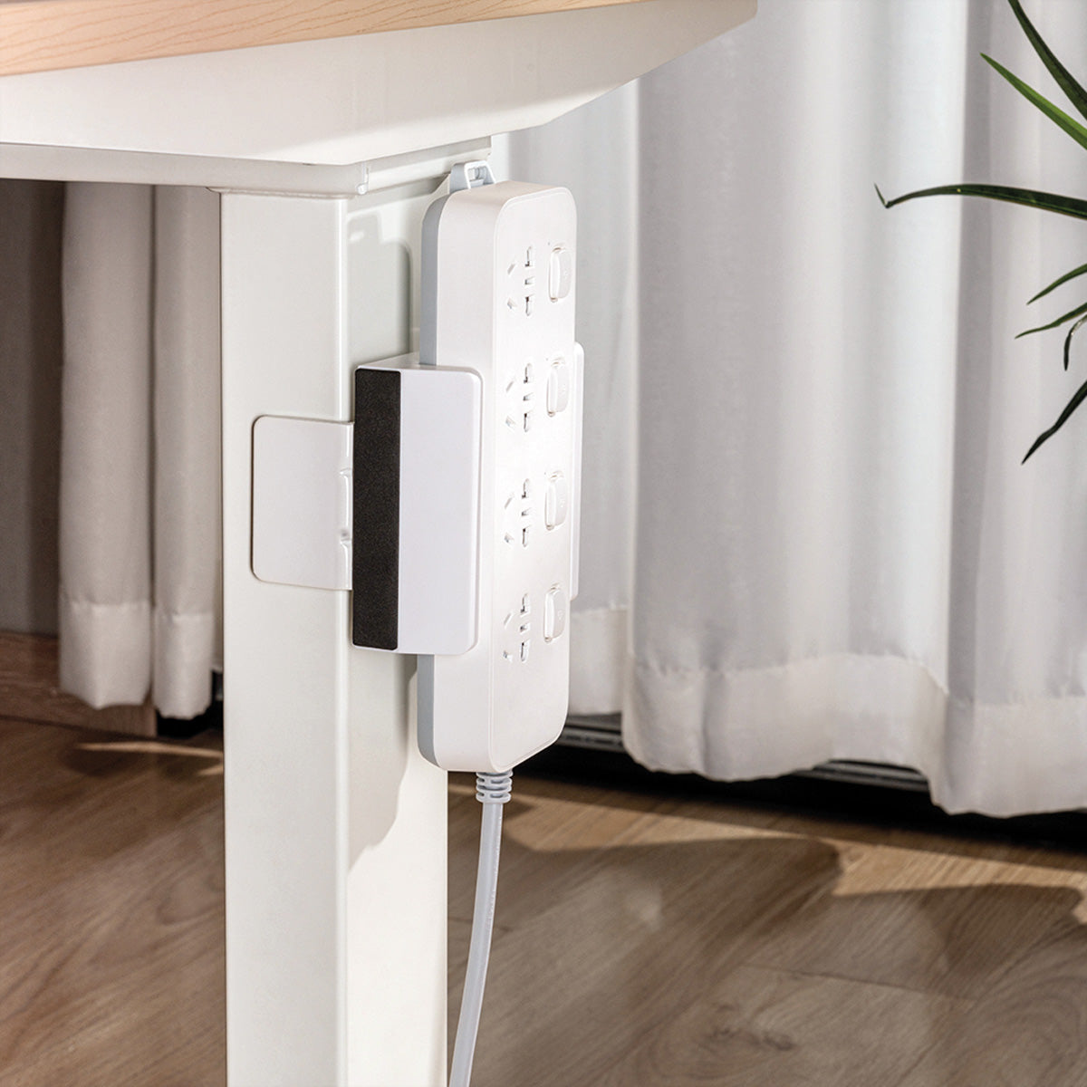 VALUE Kabel-Clip für Tisch/Bank – Klemmhalterung, Weiss, 100 × 129 × 82 mm