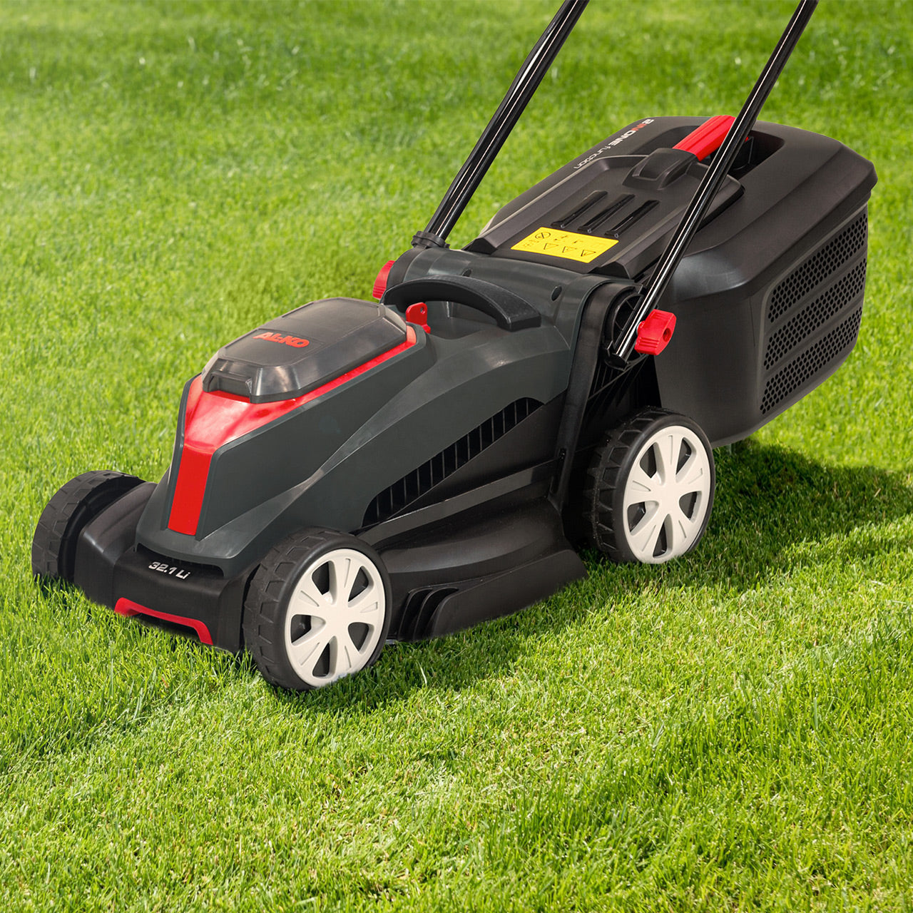AL-KO 32.1 LI Akku-Rasenmäher – 18 V – Schnittbreite 320 mm – max. Rasenfläche 200 m² – 2×2,5 Ah & Ladegerät