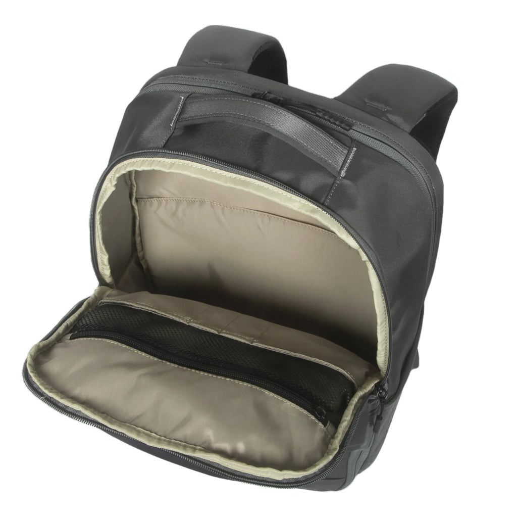 Targus Notebook-Rucksack Work+Play Trio – für 16", 20 l, aus recyceltem Material – Grau, 295 × 470 × 130 mm