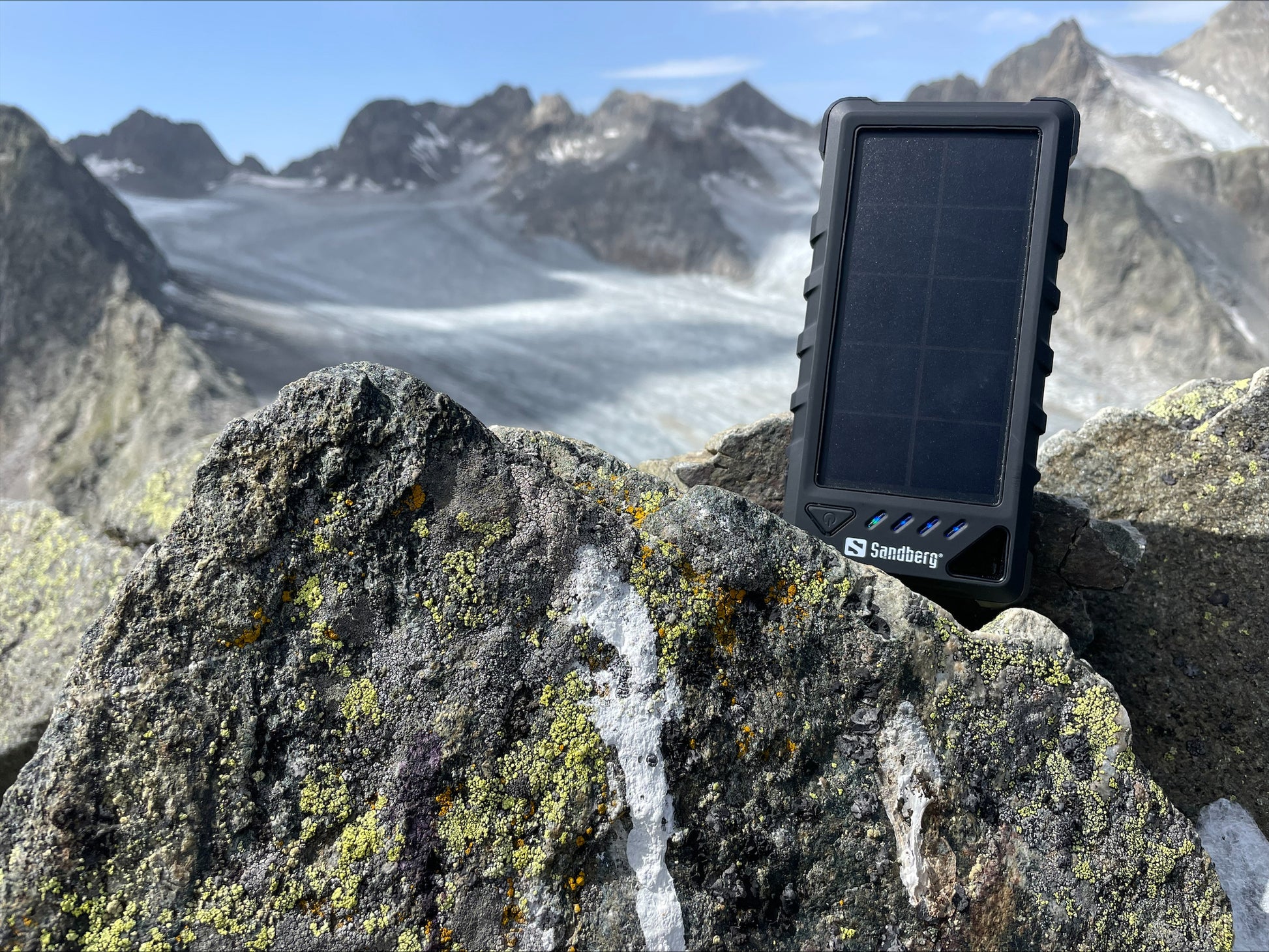 Sandberg Powerbank 16000 mAh, Solar, für Smartphones, Schwarz