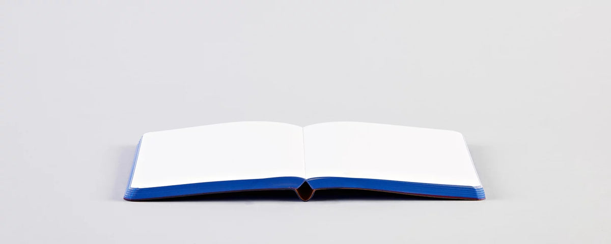 nuuna Notizbuch – 108 × 150 mm – punktiert – 176 Seiten – 120 g/m² – Softcover, Kunstleder – mehrfarbig