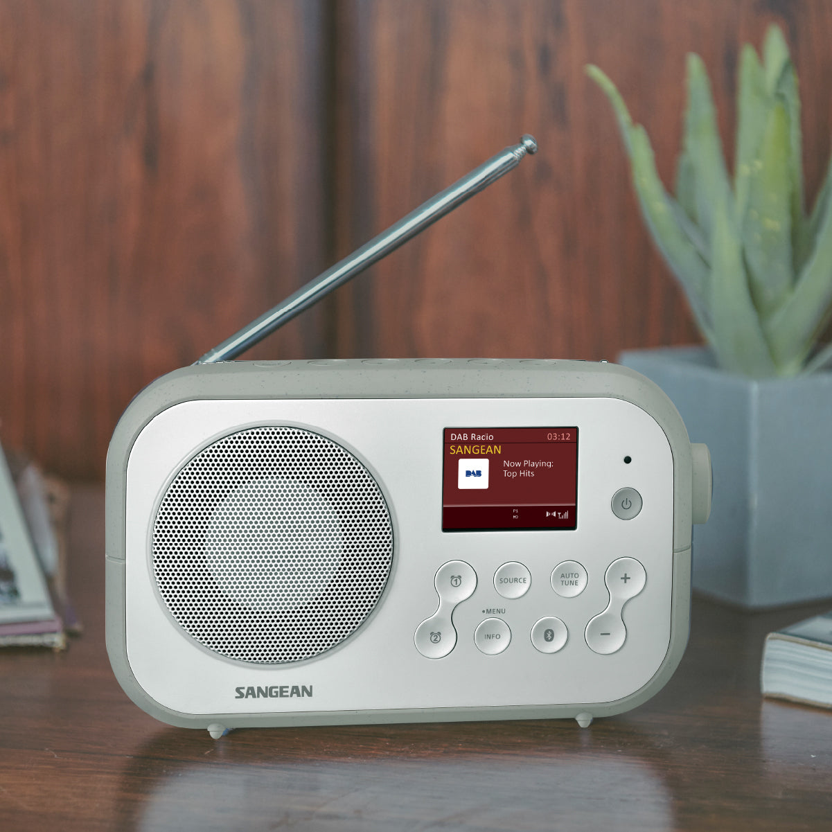 Sangean DPR-42BT – Tragbares DAB+ Radio, UKW, Bluetooth – Grau/Weiss