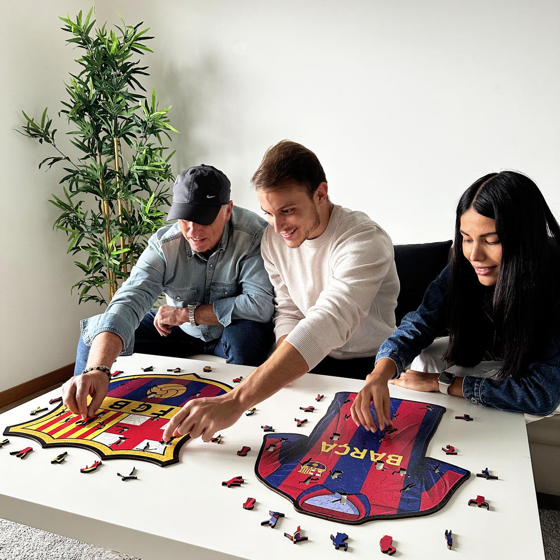 Iconic Puzzles FC Barcelona - Trikot - Logikspiel, ab 10 Jahren