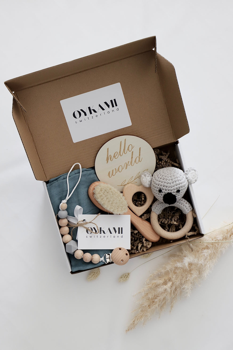 OYKAMI Aspen Geschenkbox – Holz, Baumwolle – Blau/Weiss/Beige – ab 0 M