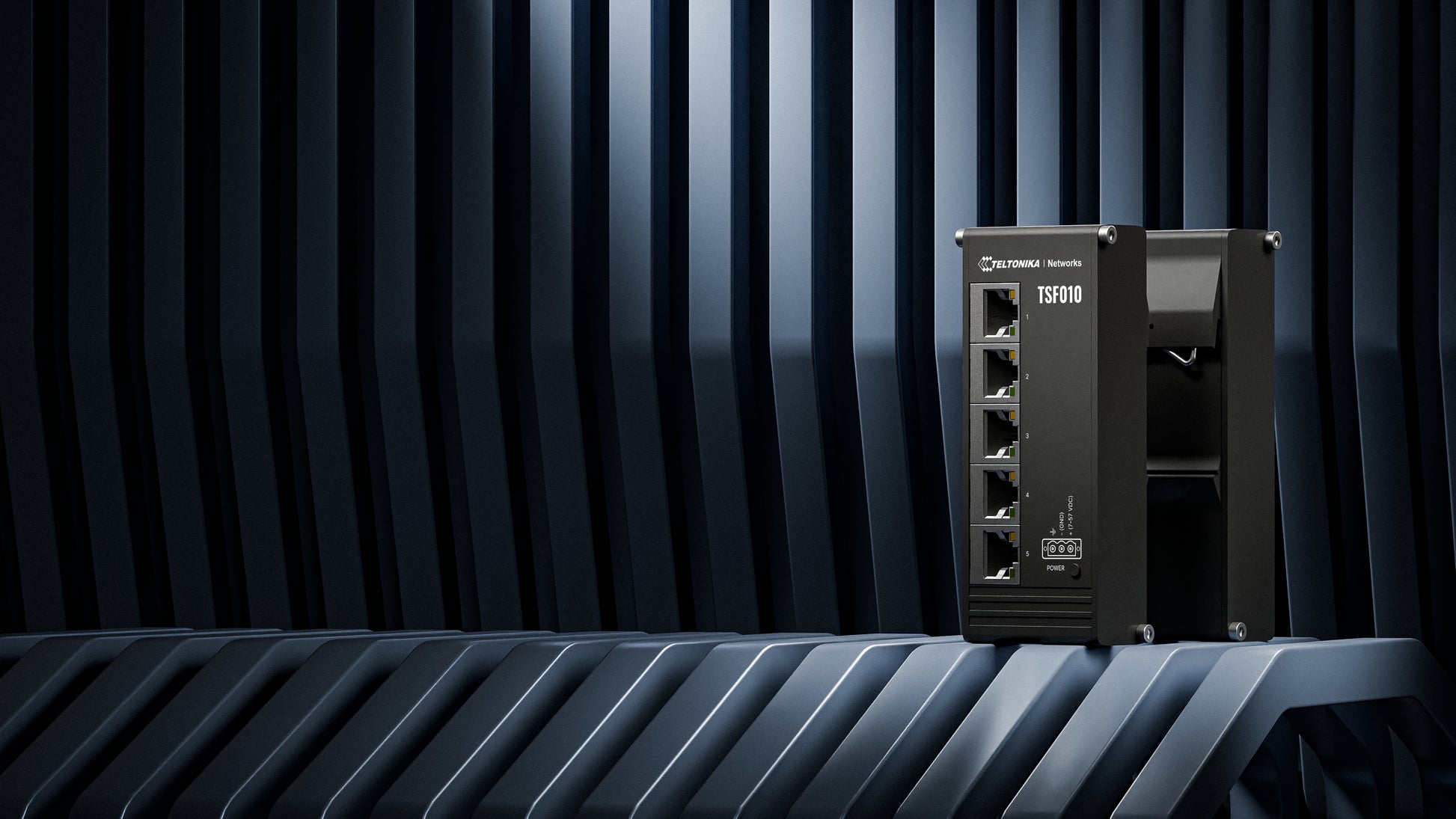 Teltonika TSF010 – Switch – 5×Fast Ethernet, DIN-Schiene, Schwarz
