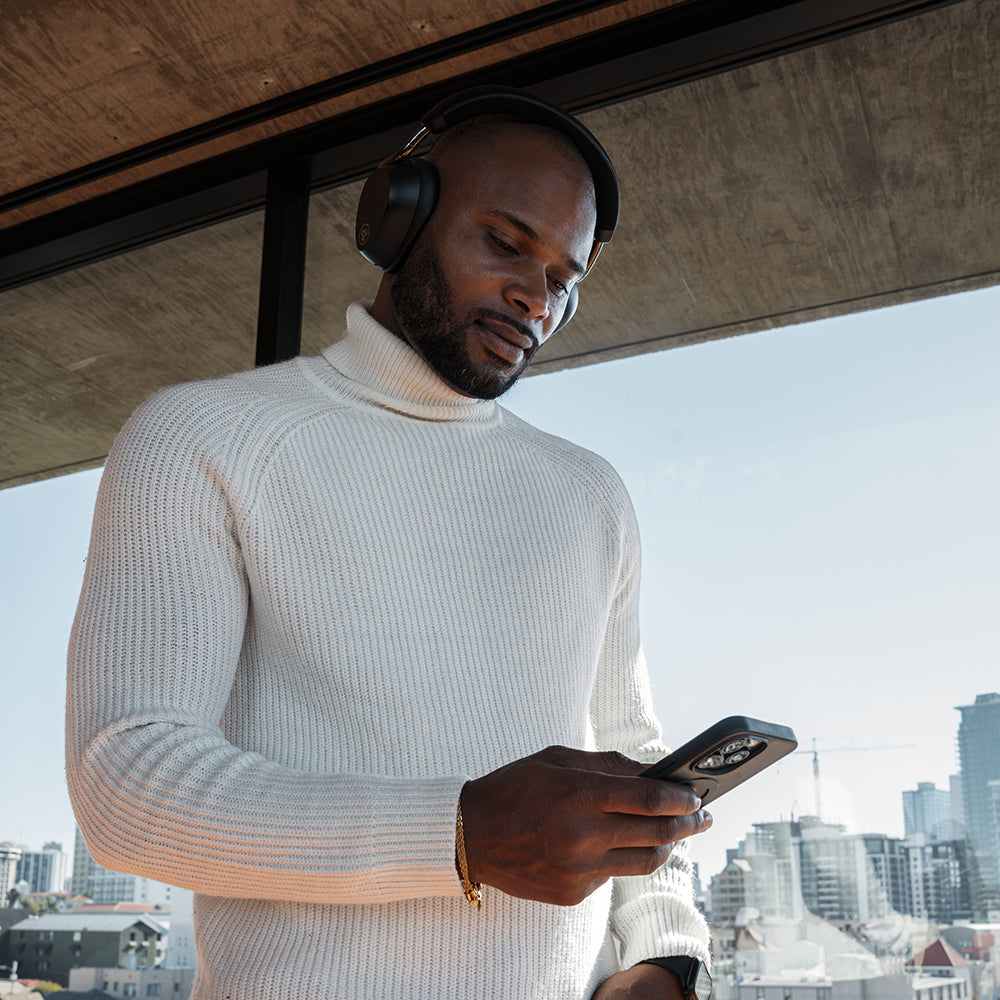JLab Epic Lux Over-Ear Kopfhörer – Stereo, Kabel + BT, ANC, Schwarz, BT 5.4