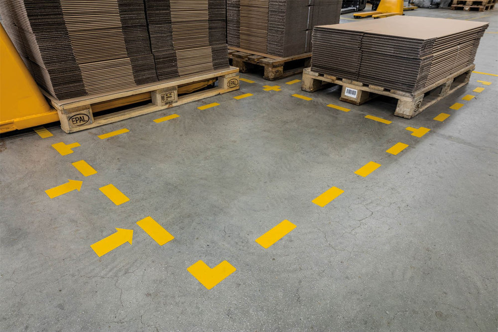 Durable Sicherheitskennzeichen (Bodenmarkierung) Strich – 50×150×0,7 mm, Kunststoff, Gelb, selbstklebend