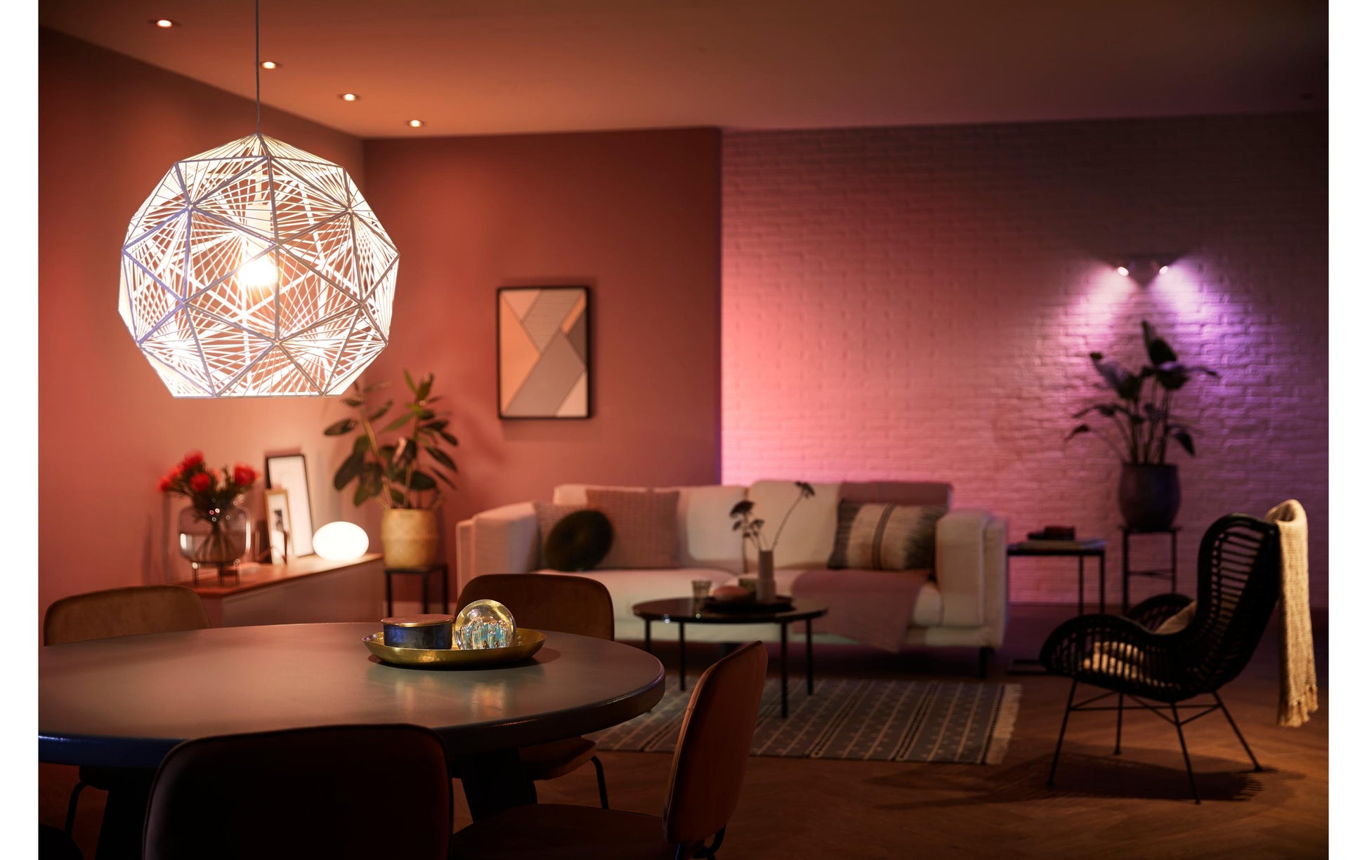 Philips by Signify Philips Hue Smart-Leuchtmittel E27 White & Color Ambiance – 1055 lm, 2200–6500 K/mehrfarbig, dimmbar – 3er-Pack