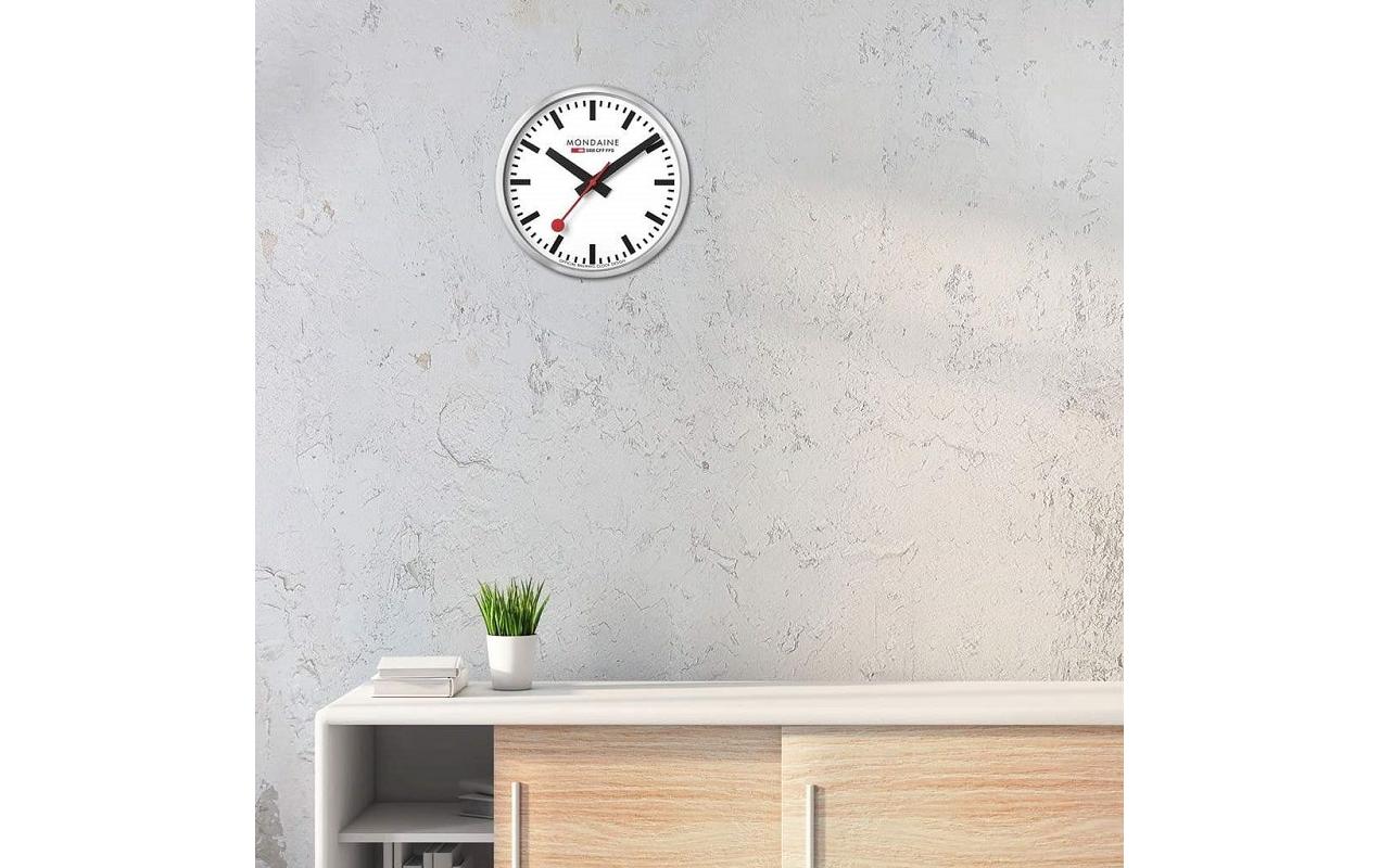 Mondaine Wanduhr – Ø 25 cm, silber, Aluminium, lautlos