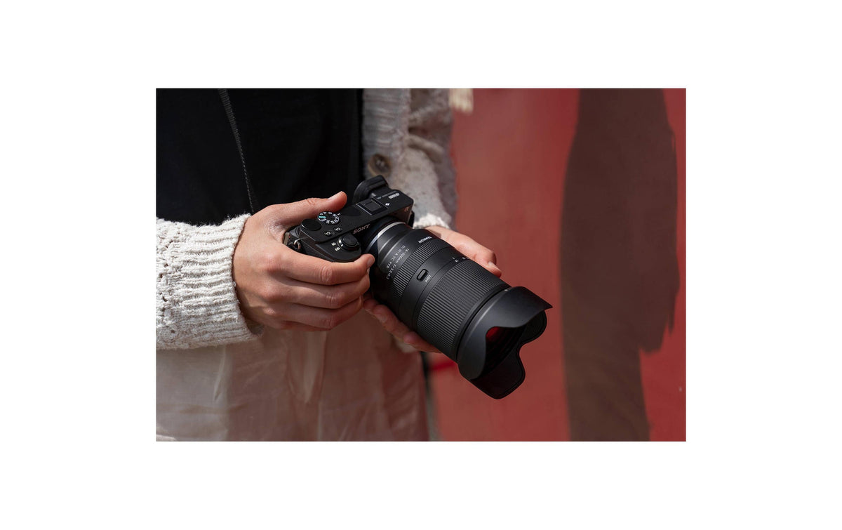 Tamron AF 18–300mm f/3,5–6,3 Di III-A VC Objektiv – für Fujifilm X – Bildstabilisator – 67 mm Filter