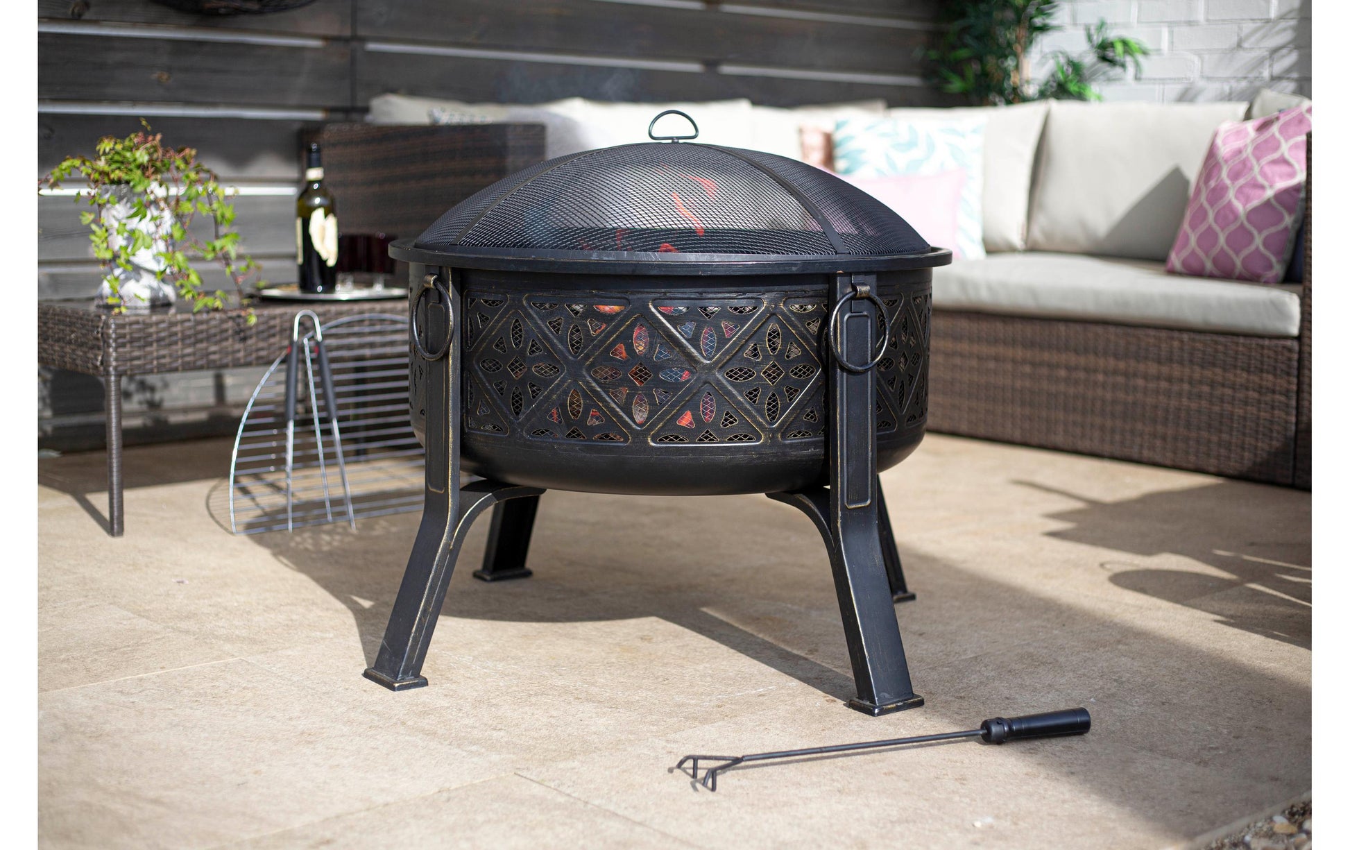La Hacienda Moreque Feuerschale – Ø 76 × 68 cm – Stahl, bronze