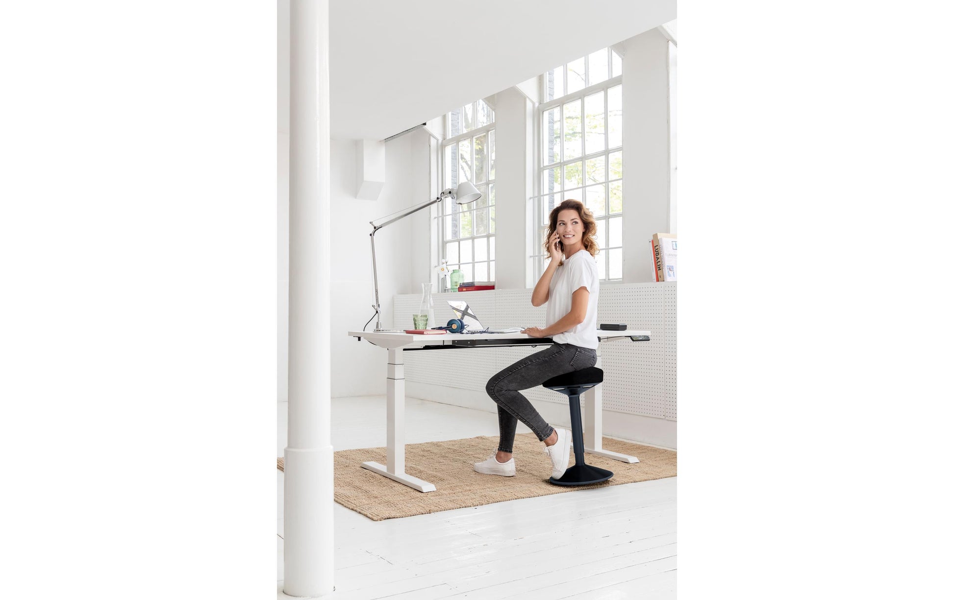 Actiforce Hocker Activity 2.0 – Sitzhöhe 97 cm, 120 kg, schwarz