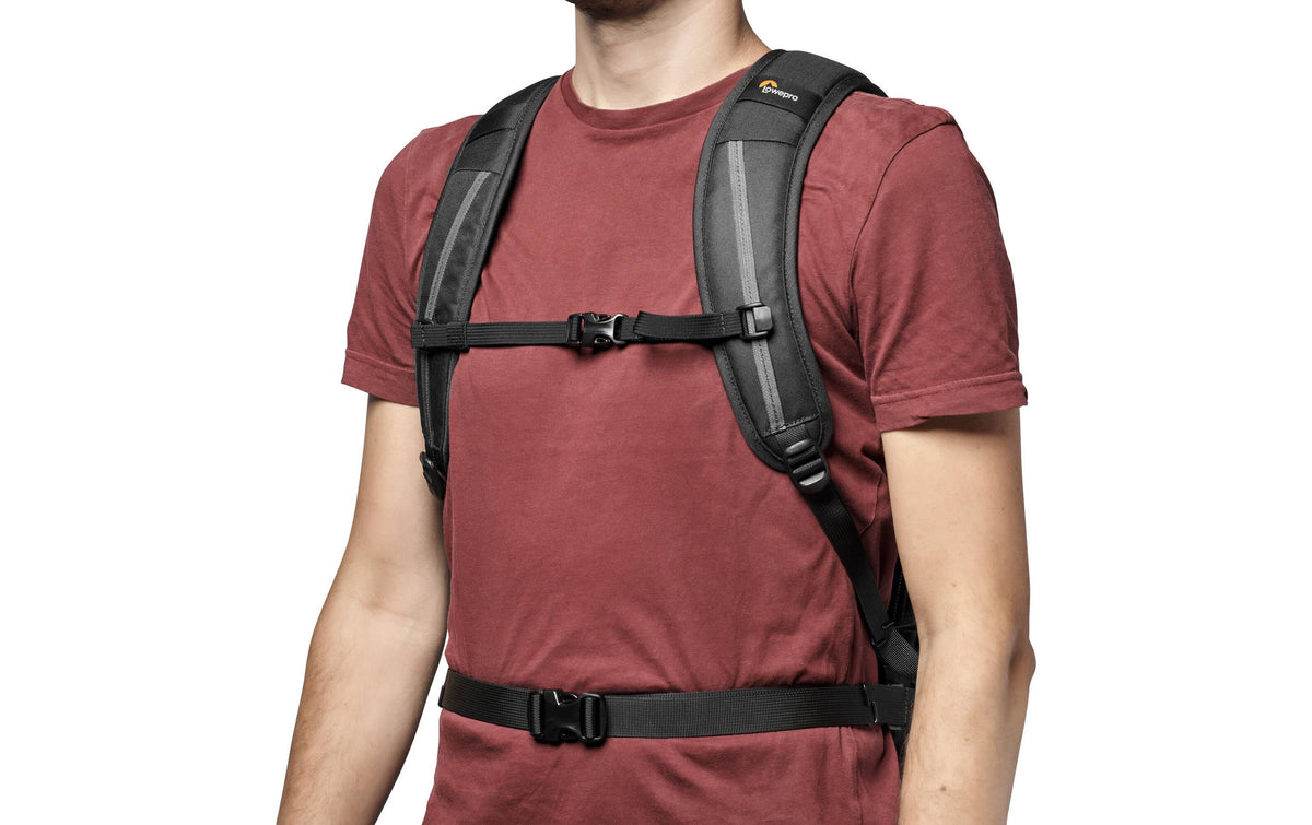 Lowepro Flipside 300 AW III Kamerarucksack – 17 l, Platz für 3 Objektive, Notebook bis 33 cm (13″), Regenhülle