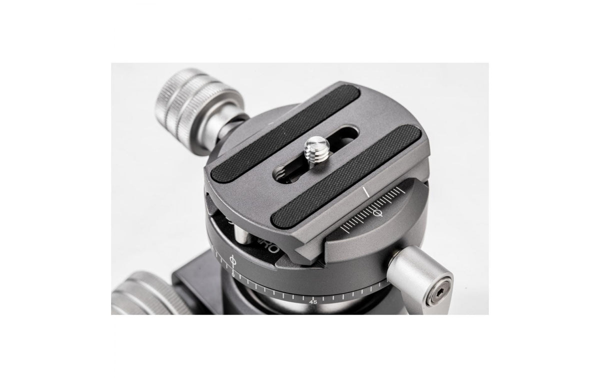 Benro GX35 Kugelkopf – Traglast 35 kg, Kugel Ø 39,9 mm, Stativgewinde 1/4" – Grau/Silber