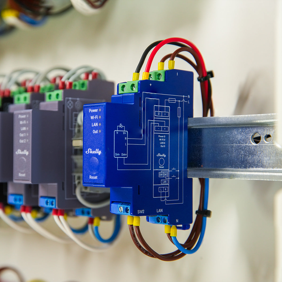 Shelly Pro 0/1-10V PM – Zubehör – Dimmer, WLAN, LAN