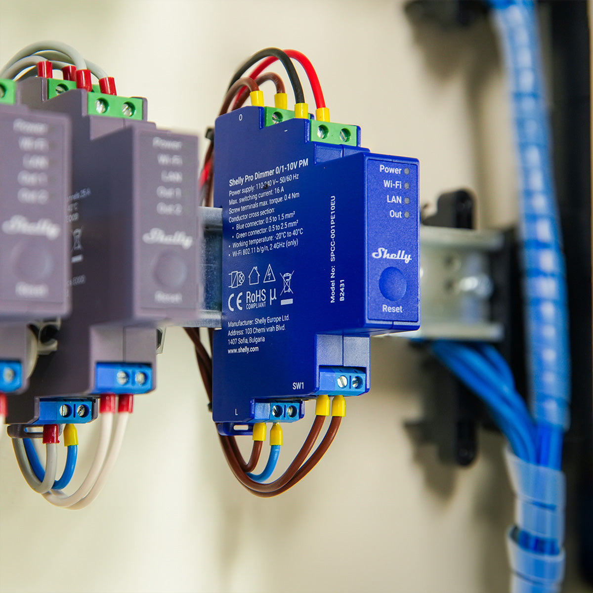 Shelly Pro 0/1-10V PM – Zubehör – Dimmer, WLAN, LAN