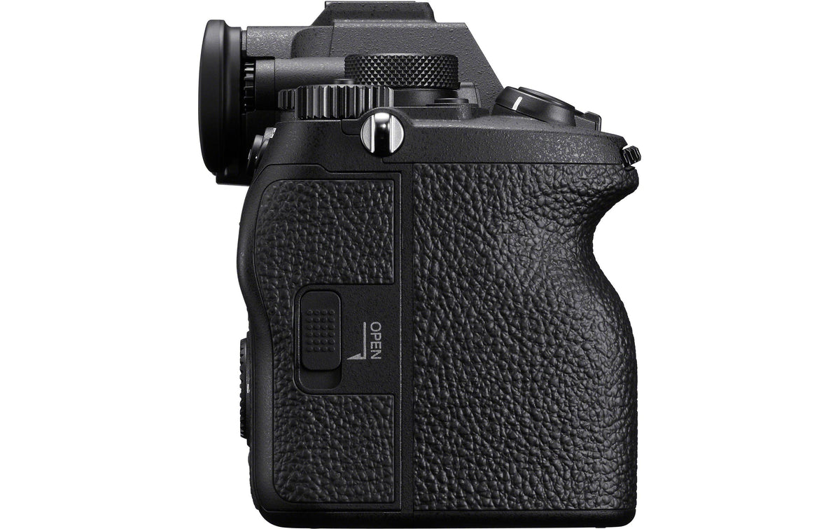 Sony ILCE-7M4 Kit 24–70mm f/2.8 GM – Vollformat, 33 MP, 4K, Schwarz