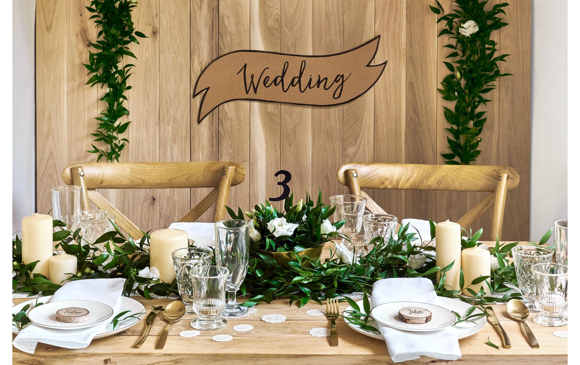 PartyDeco Tischkarten Holzscheibe Hochzeit – Braun – Ø 4,5–6,5 cm – Holz (Weide) – 6 Stk