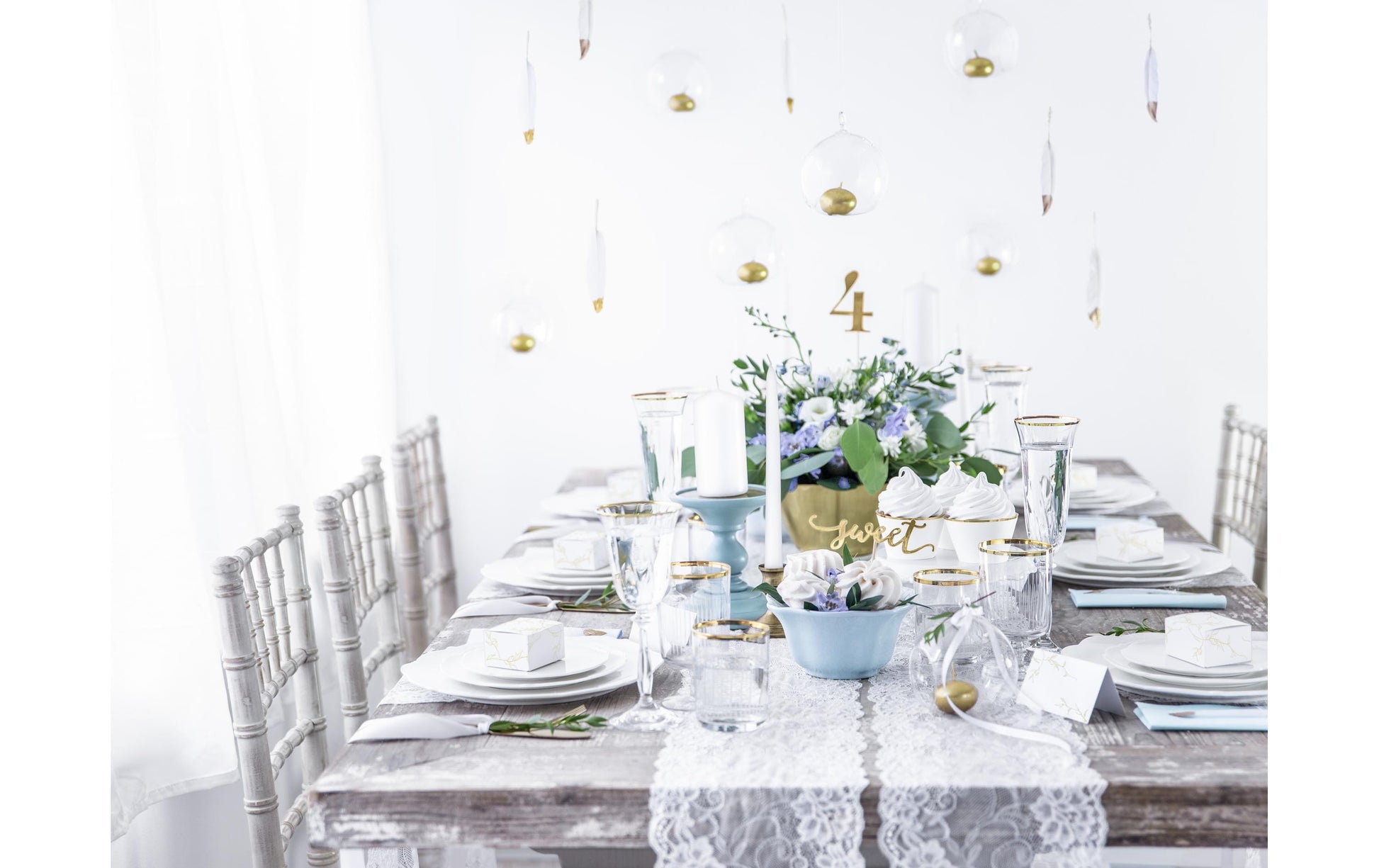 PartyDeco Deko-Zahl Hochzeit – Gold – 26,5 cm – Holz – 10 Stk