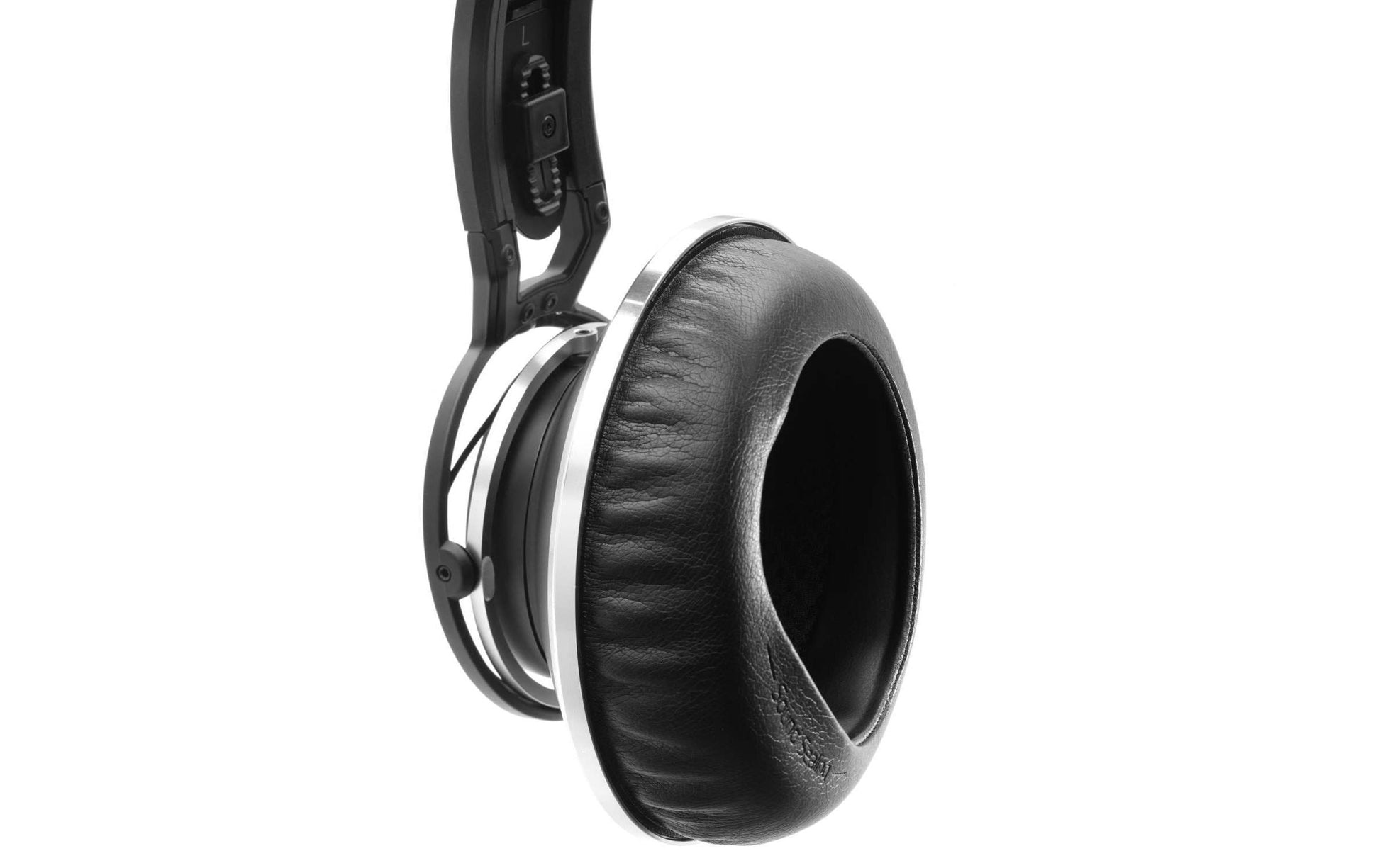 AKG K872 – Over-Ear Studiokopfhörer – geschlossen, 3,5 mm – schwarz