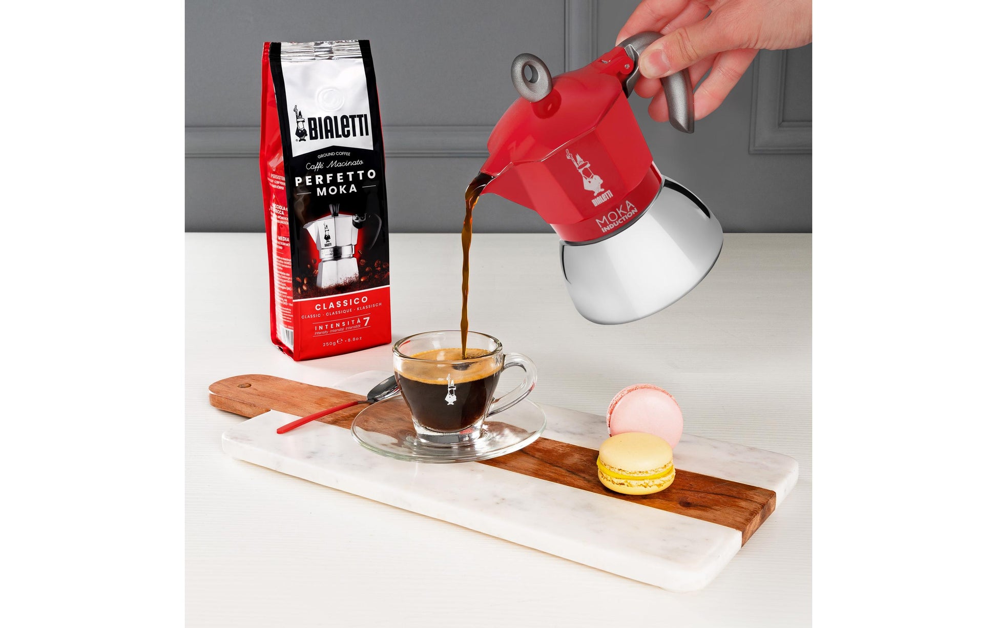Bialetti New Moka Induktion Espressokanne – 130 ml, 2 Tassen, für Glaskeramik, Rot