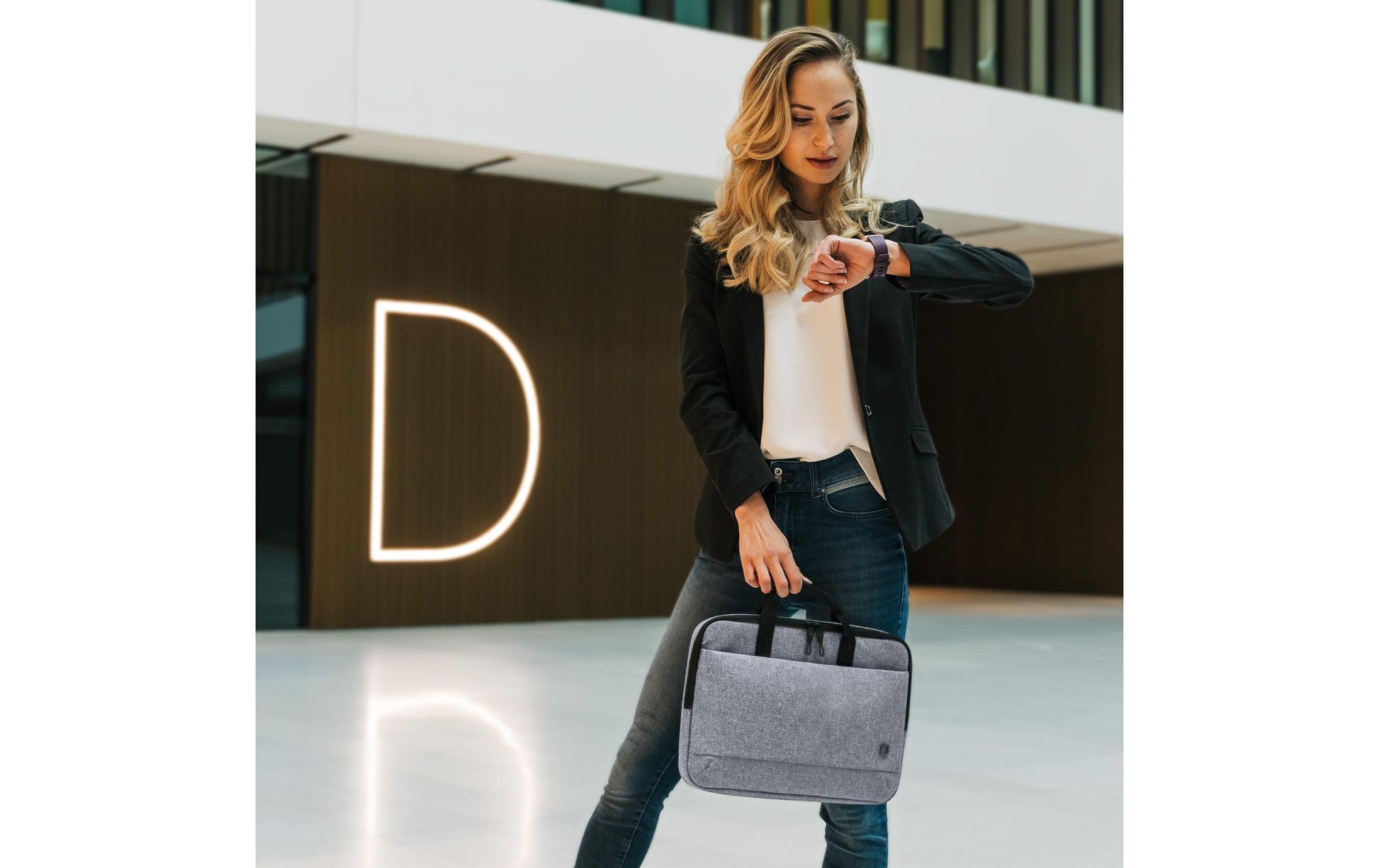 DICOTA Eco Slim MOTION Notebook-Tasche bis 13,3" – abnehmbarer Schultergurt, Recyceltes PET – Blue Denim