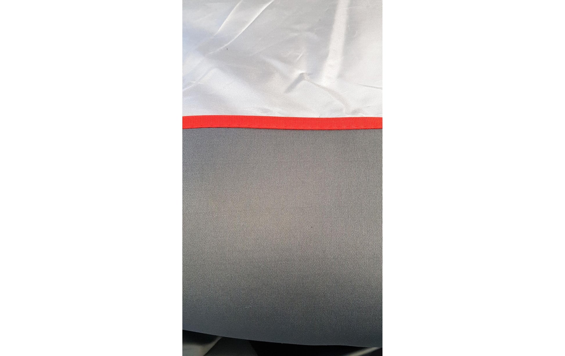 Hp autozubehör HP Ganzgarage Hagelschutz – für Stufenheck-PKW – 430 × 165 × 120 cm – Schaumstoff