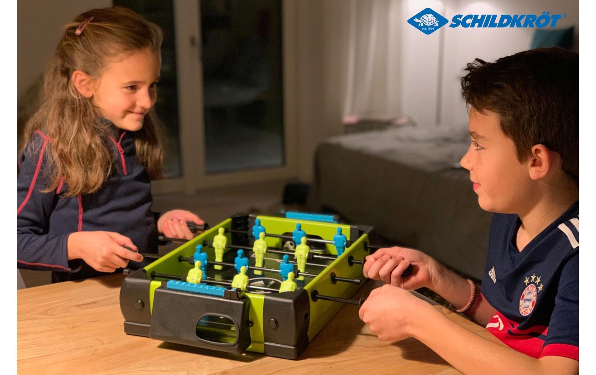 Schildkröt Funsports Mini Tischfussball – Brettspiel, 2 Spieler, ab 5 Jahren, 10 Min., EN