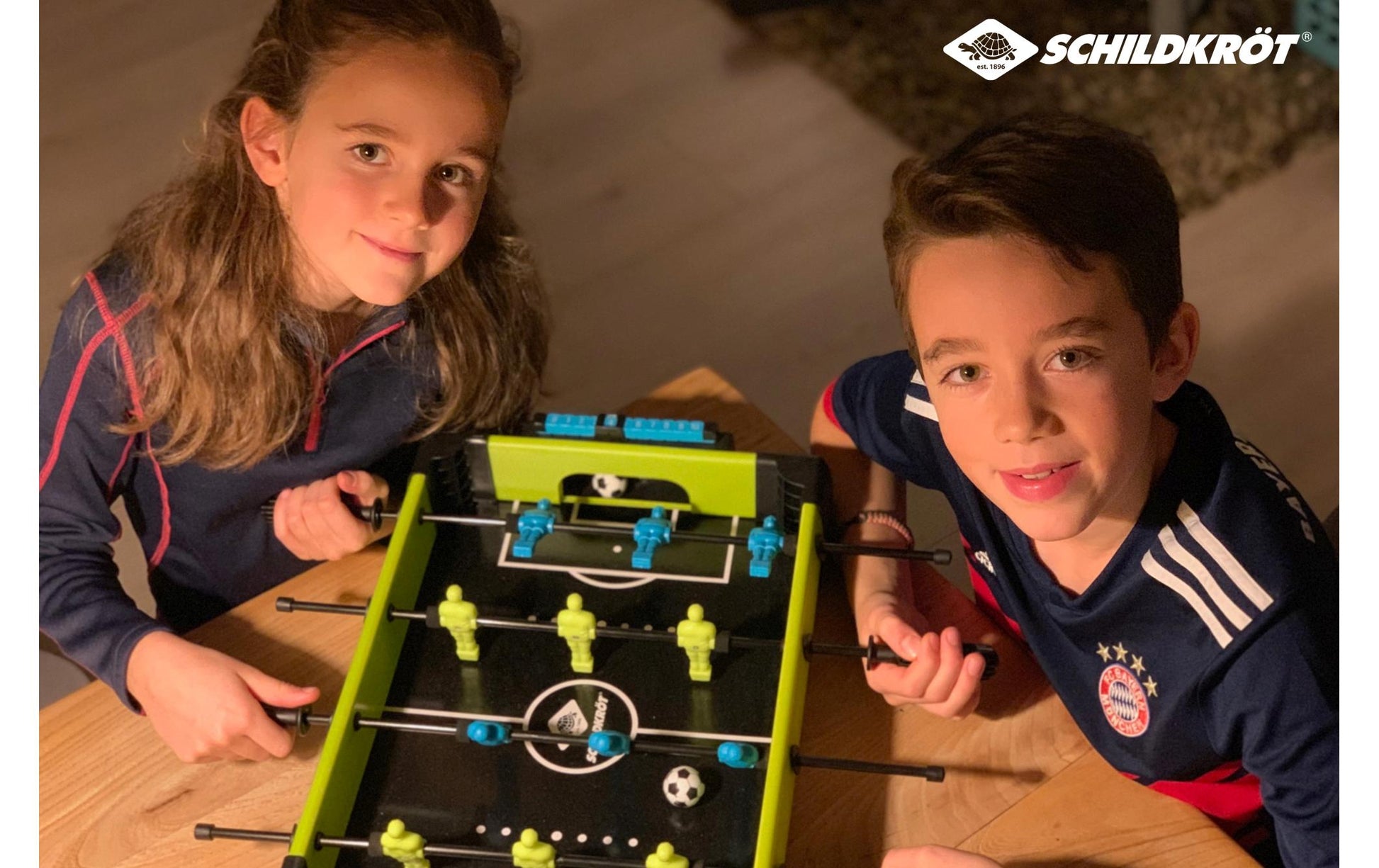 Schildkröt Funsports Mini Tischfussball – Brettspiel, 2 Spieler, ab 5 Jahren, 10 Min., EN
