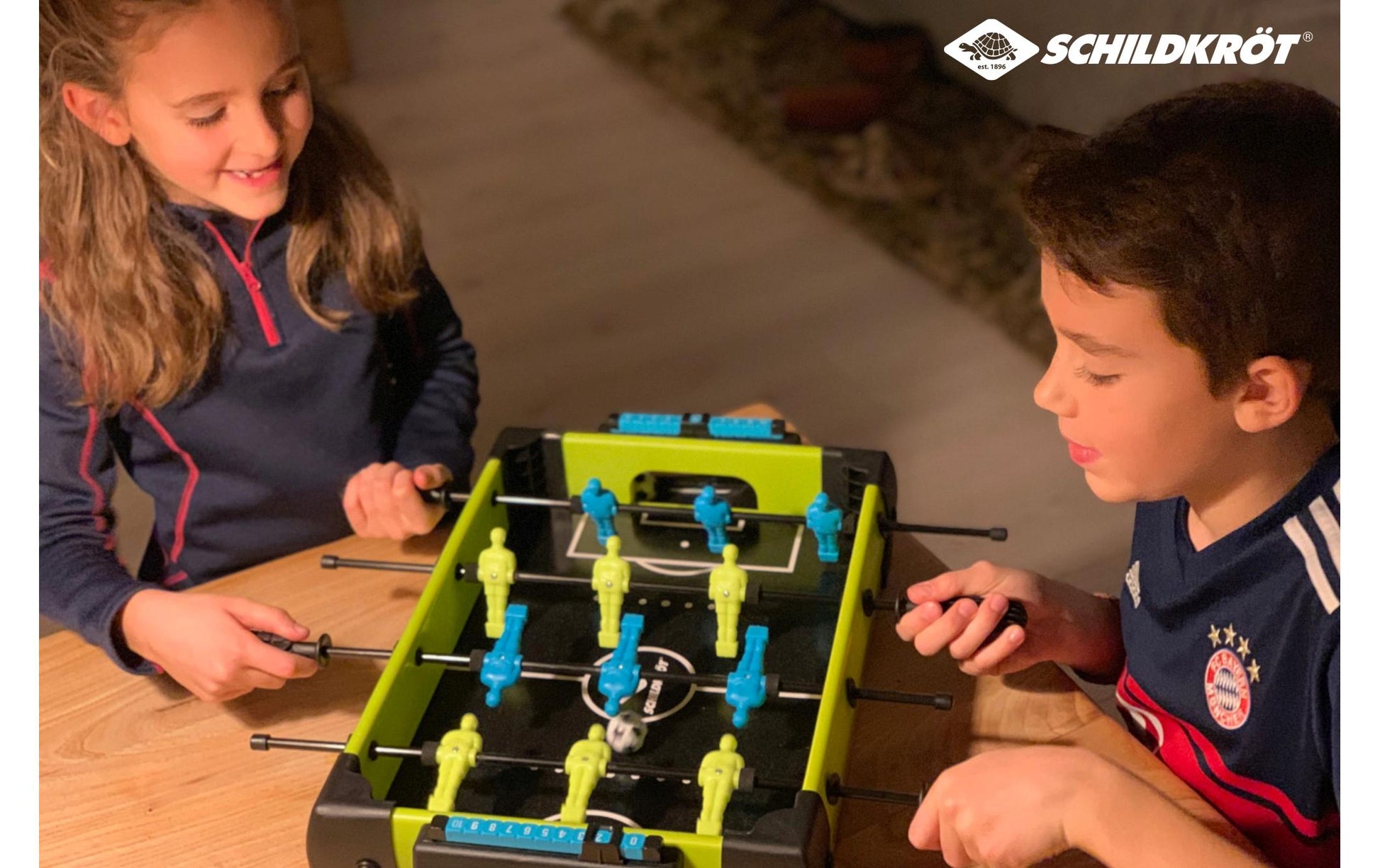 Schildkröt Funsports Mini Tischfussball – Brettspiel, 2 Spieler, ab 5 Jahren, 10 Min., EN