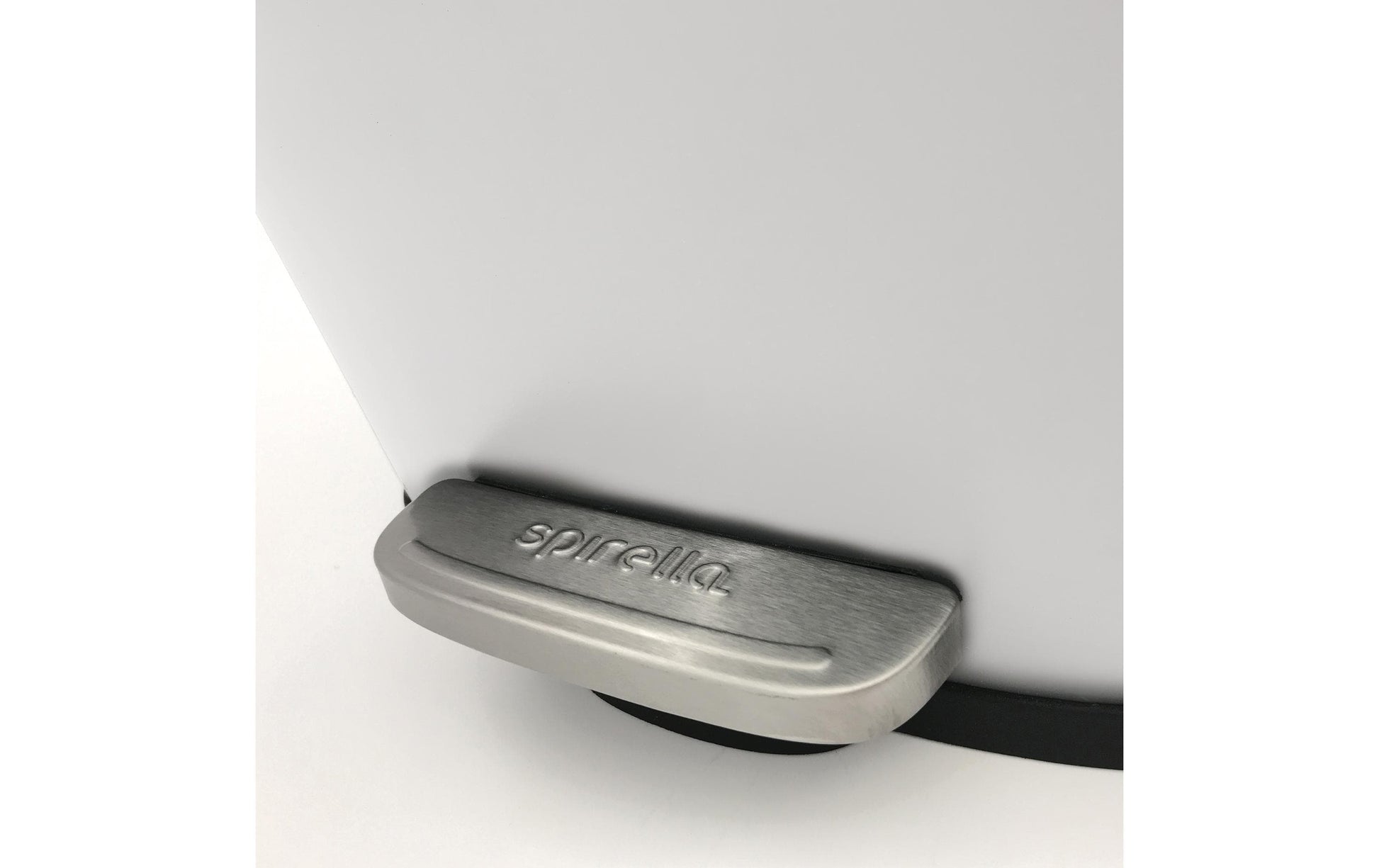 Spirella Treteimer Akira – 12 l – Stahl/Kunststoff, rechteckig – weiss