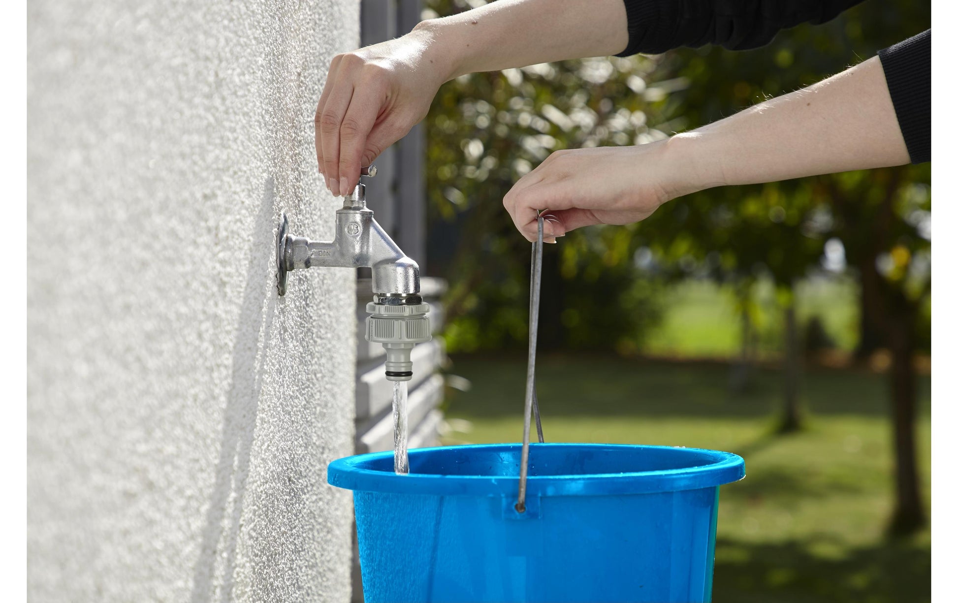 Gardena Hahnanschluss – G 1/2 (Ø 21 mm), Kunststoff, Grau, für Wasserhähne mit G 1/2-Gewinde