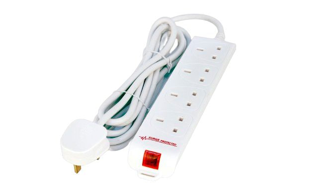Microconnect Steckdosenleiste – 4× UK (Typ G), 2 m, ohne Schalter, mit Kinderschutz, weiss