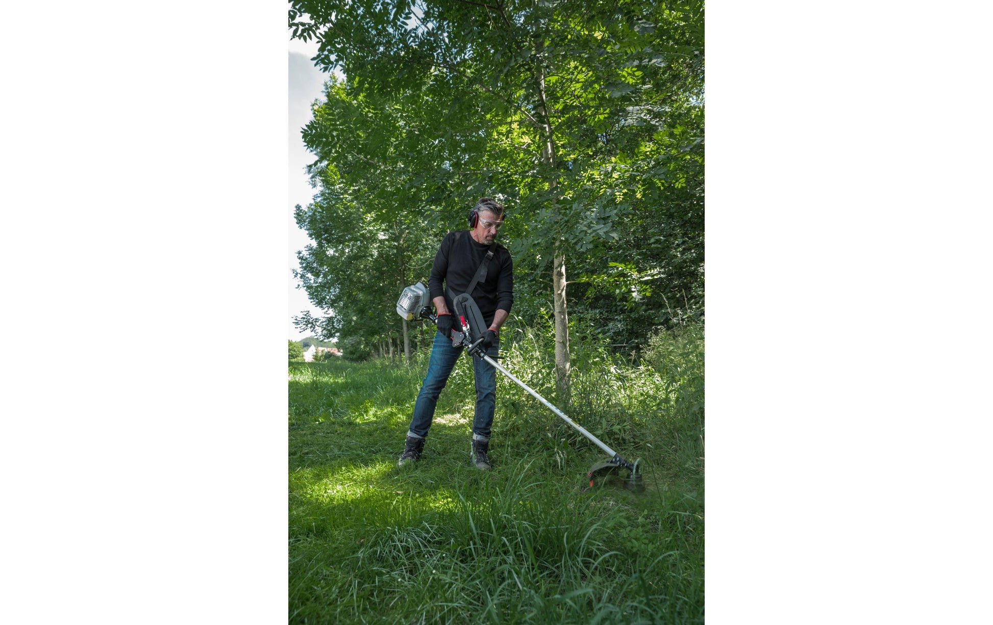 AL-KO BC 330 L Benzin-Motorsense – 900 W – Schnittbreite 41 cm – Hubraum 32 cm³ – Solo