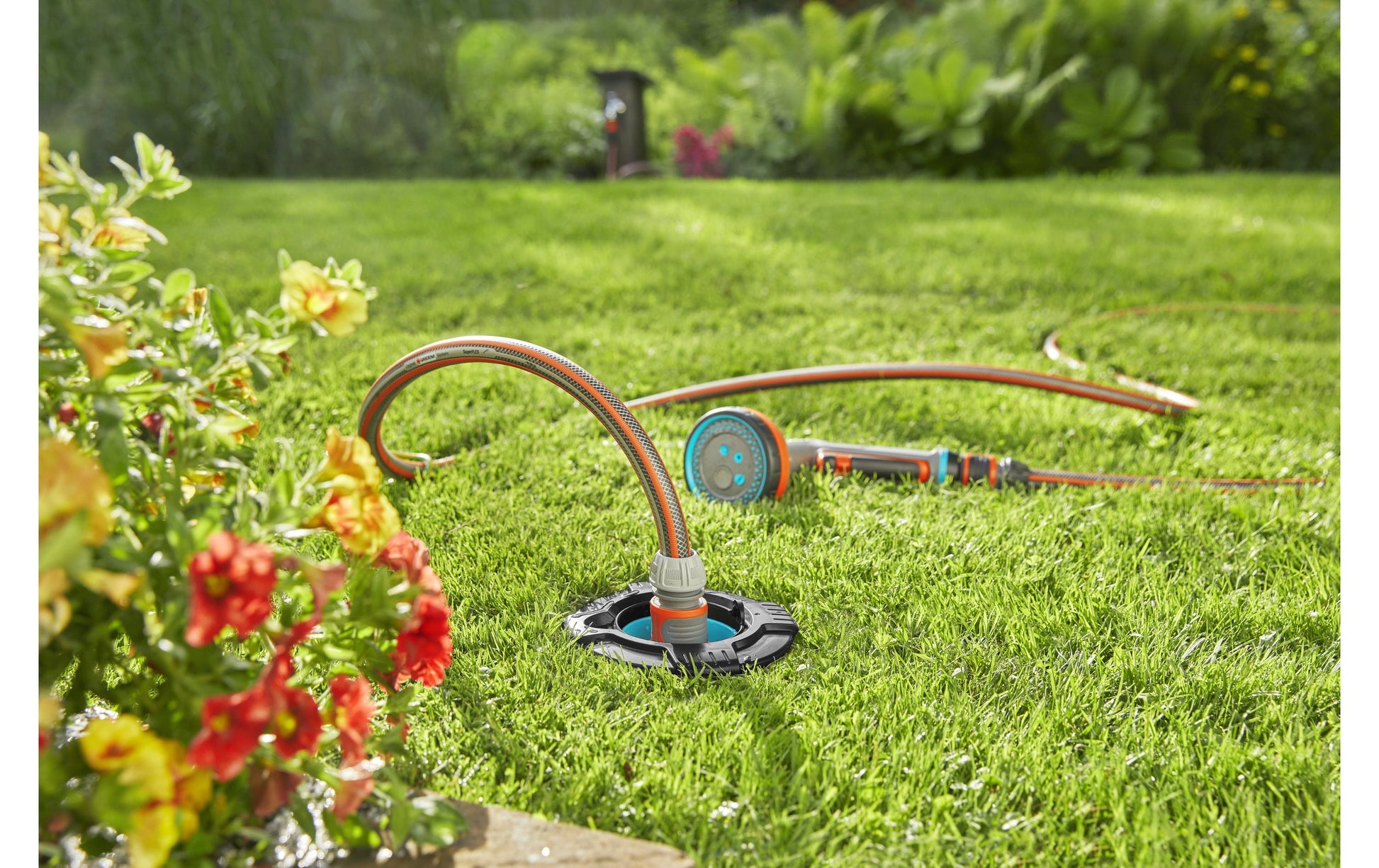 Gardena Start-Set Pipeline – Kreisförmiger Wassersprinkler, Kunststoff, mit 2 Wassersteckdosen