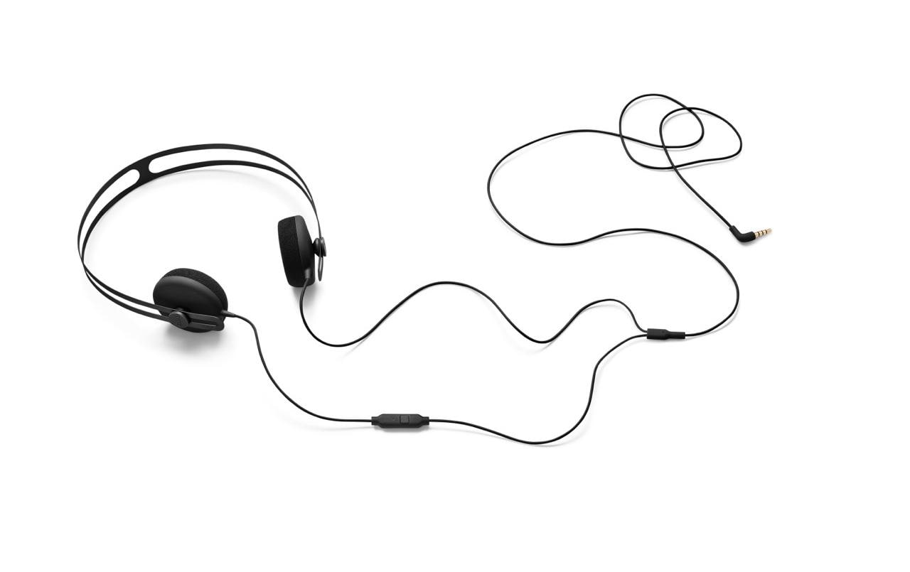 AIAIAI Tracks – On-Ear Headset – 3,5 mm Klinke, Inline-Fernbedienung – Schwarz