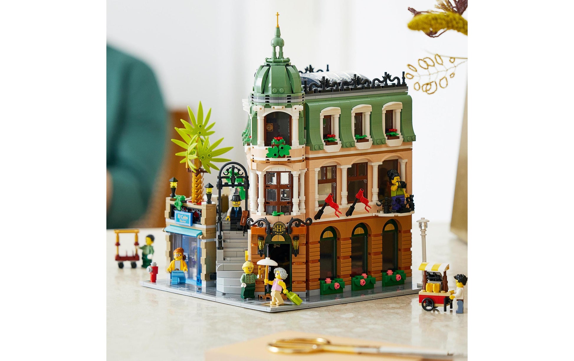 LEGO Creator Expert Boutique-Hotel – 3D-Puzzle – 3066 Teile – Ab 18 Jahren